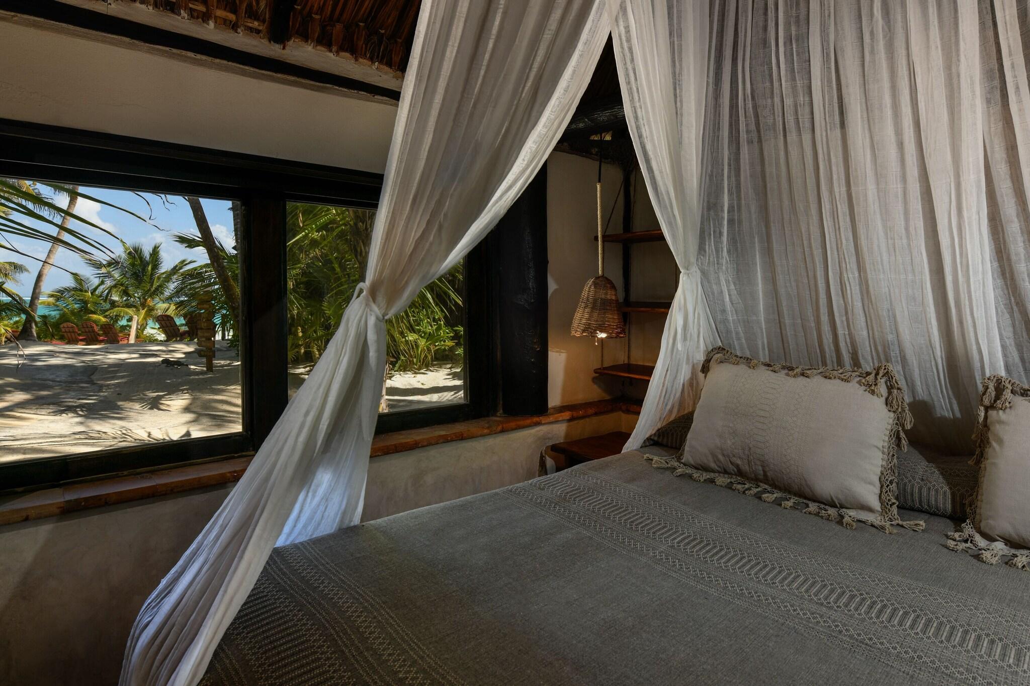 Bungalow Garden View King Bed