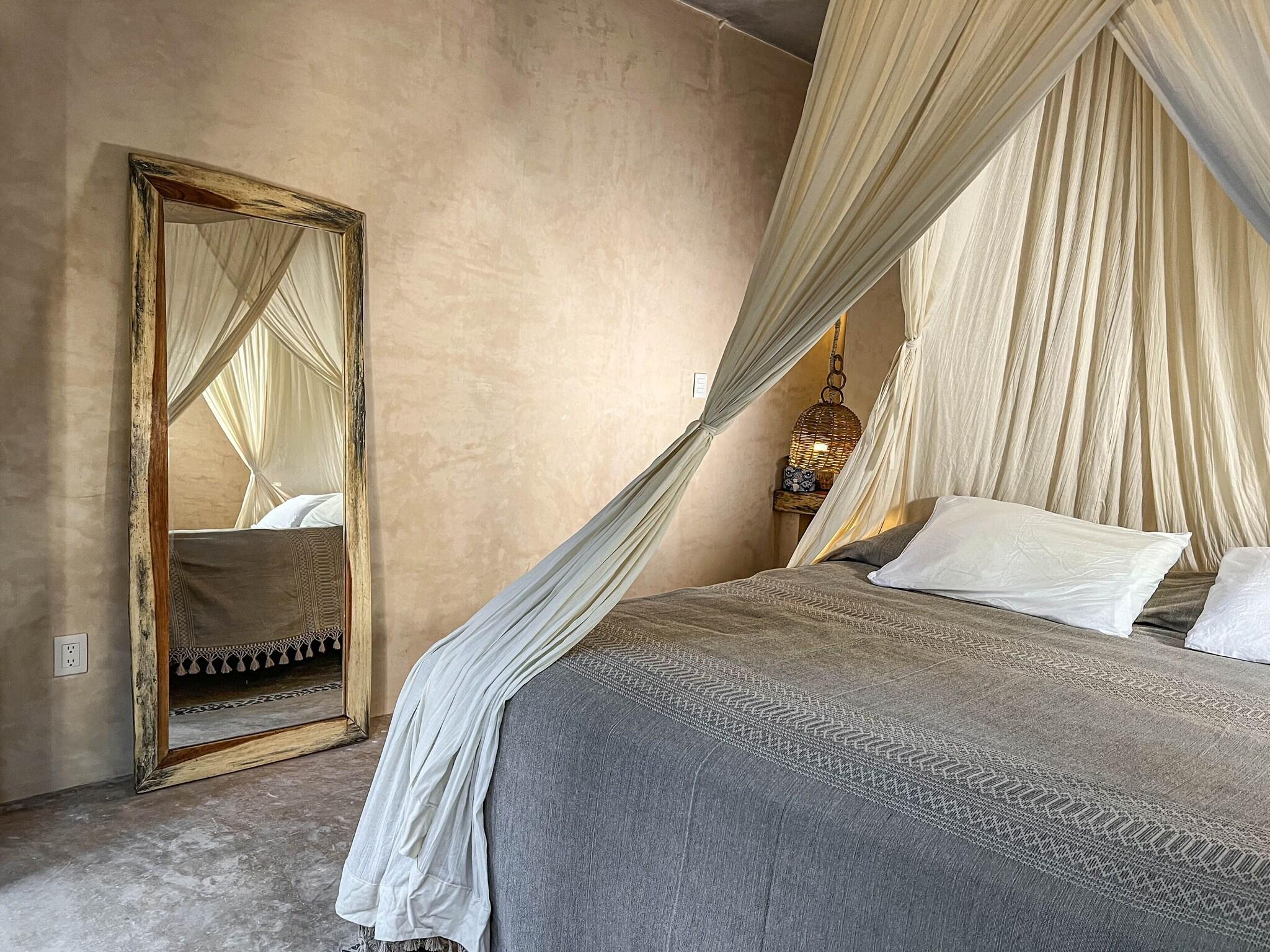 Bungalow Garden View King Bed