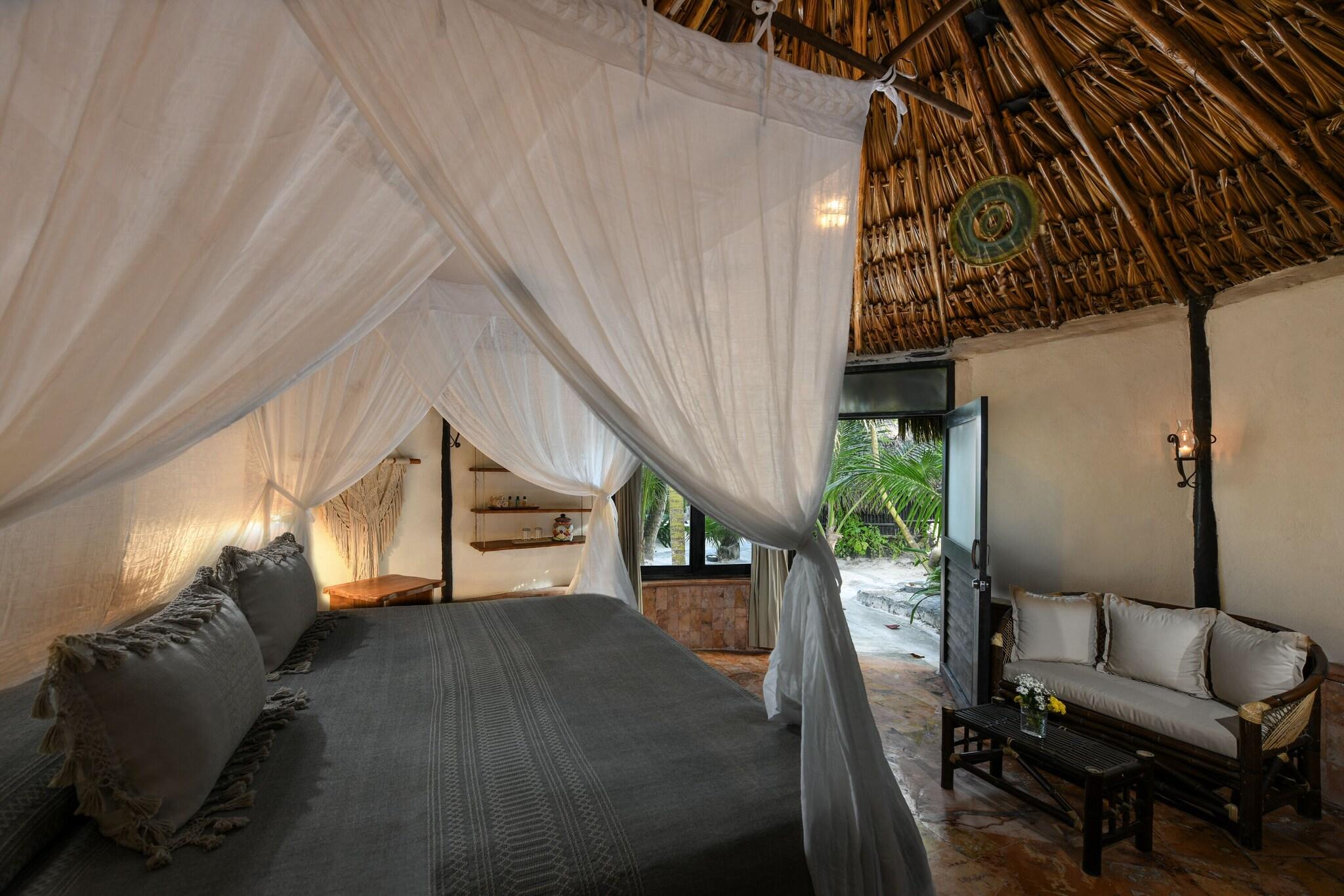 Bungalow Garden View King Bed