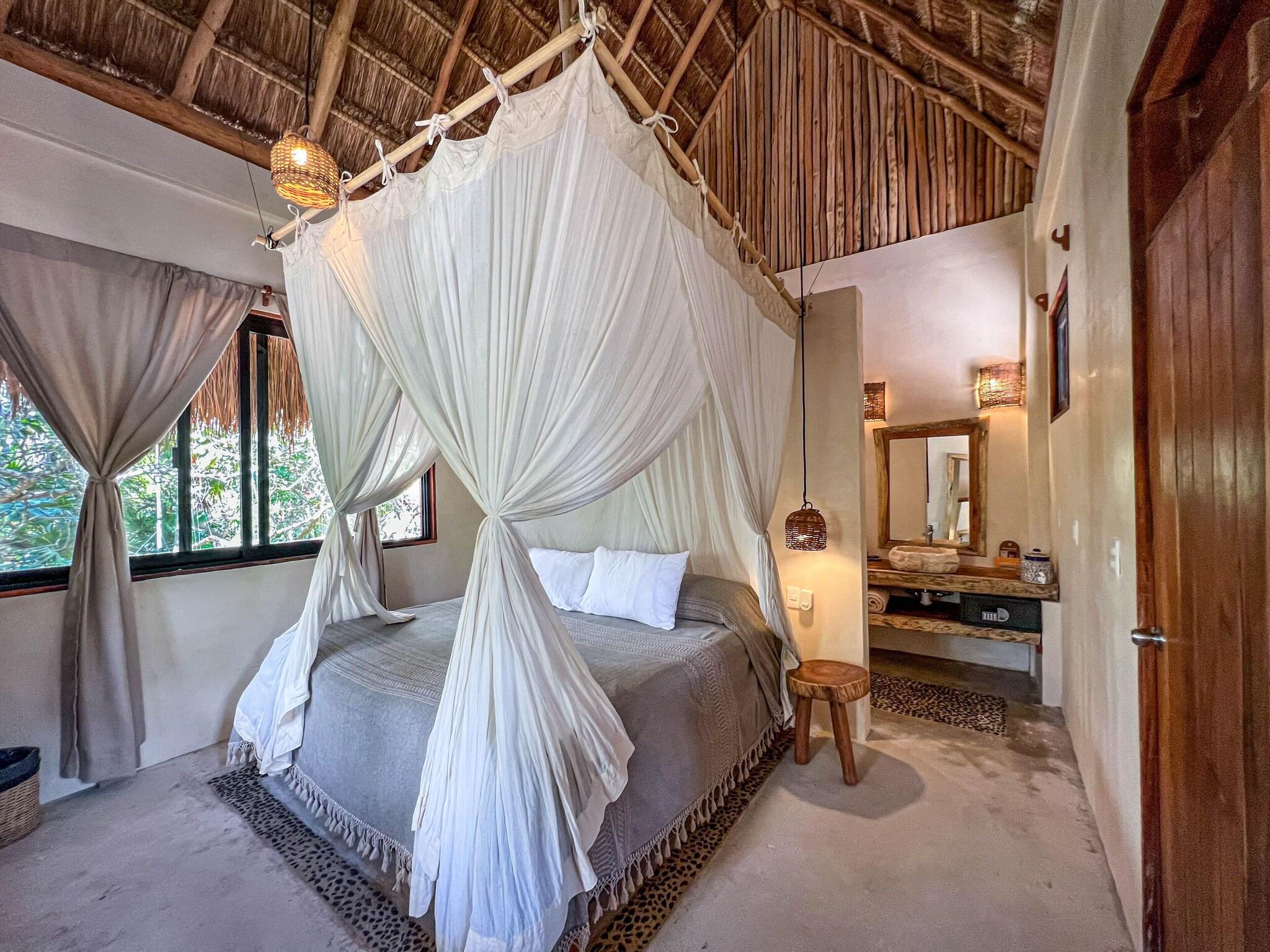 Bungalow Garden View King Bed