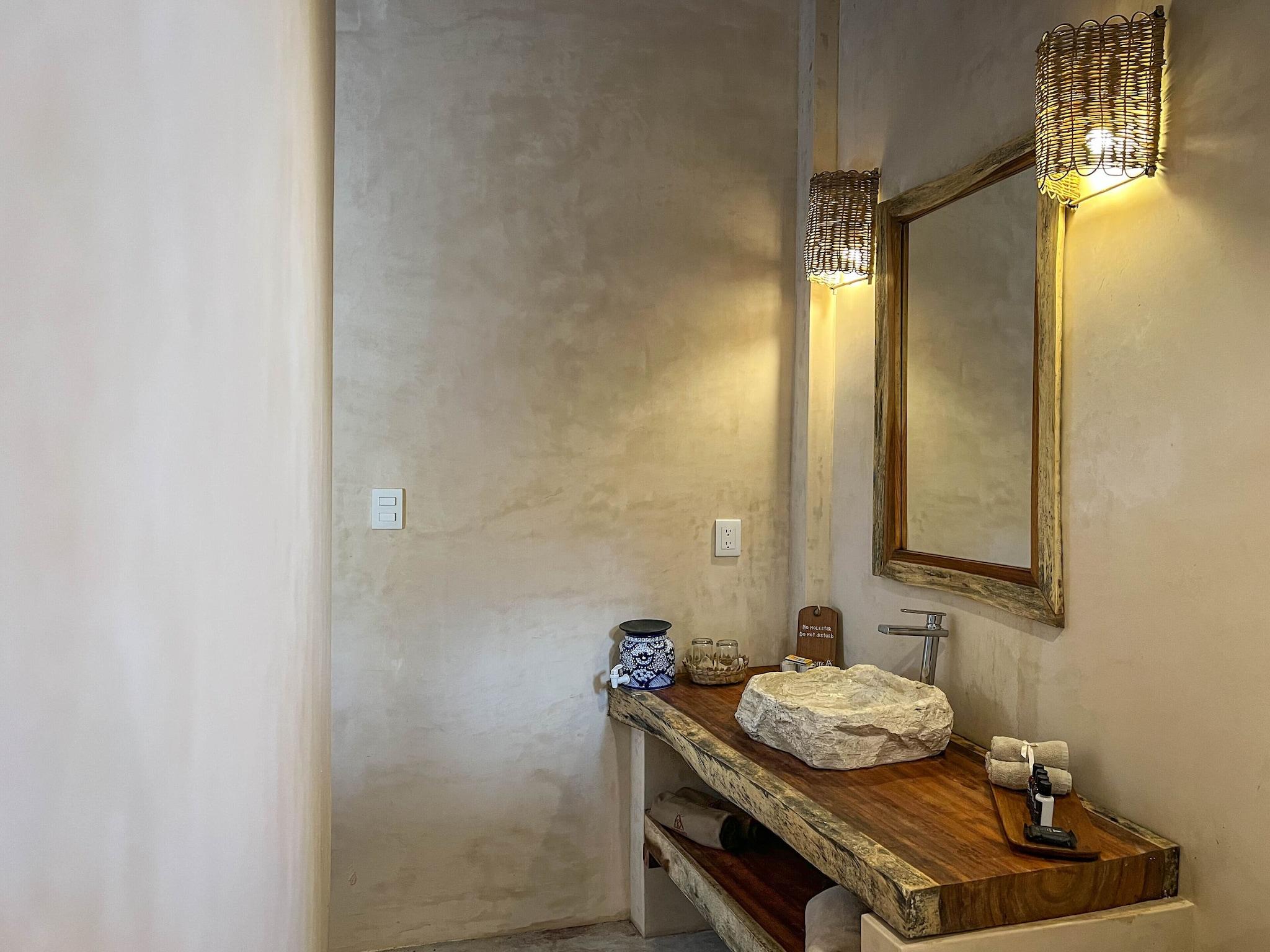 Bungalow Garden View King Bed