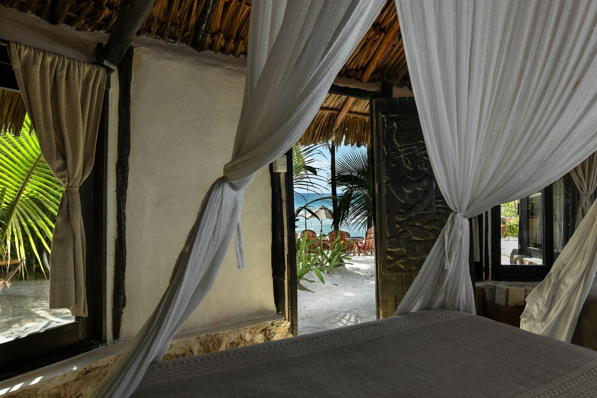 Bungalow Ocean View Two Double Beds