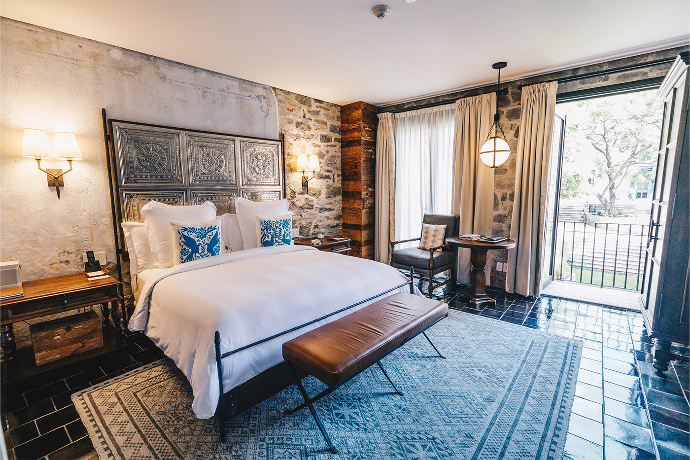 Junior Suite King Size Bed