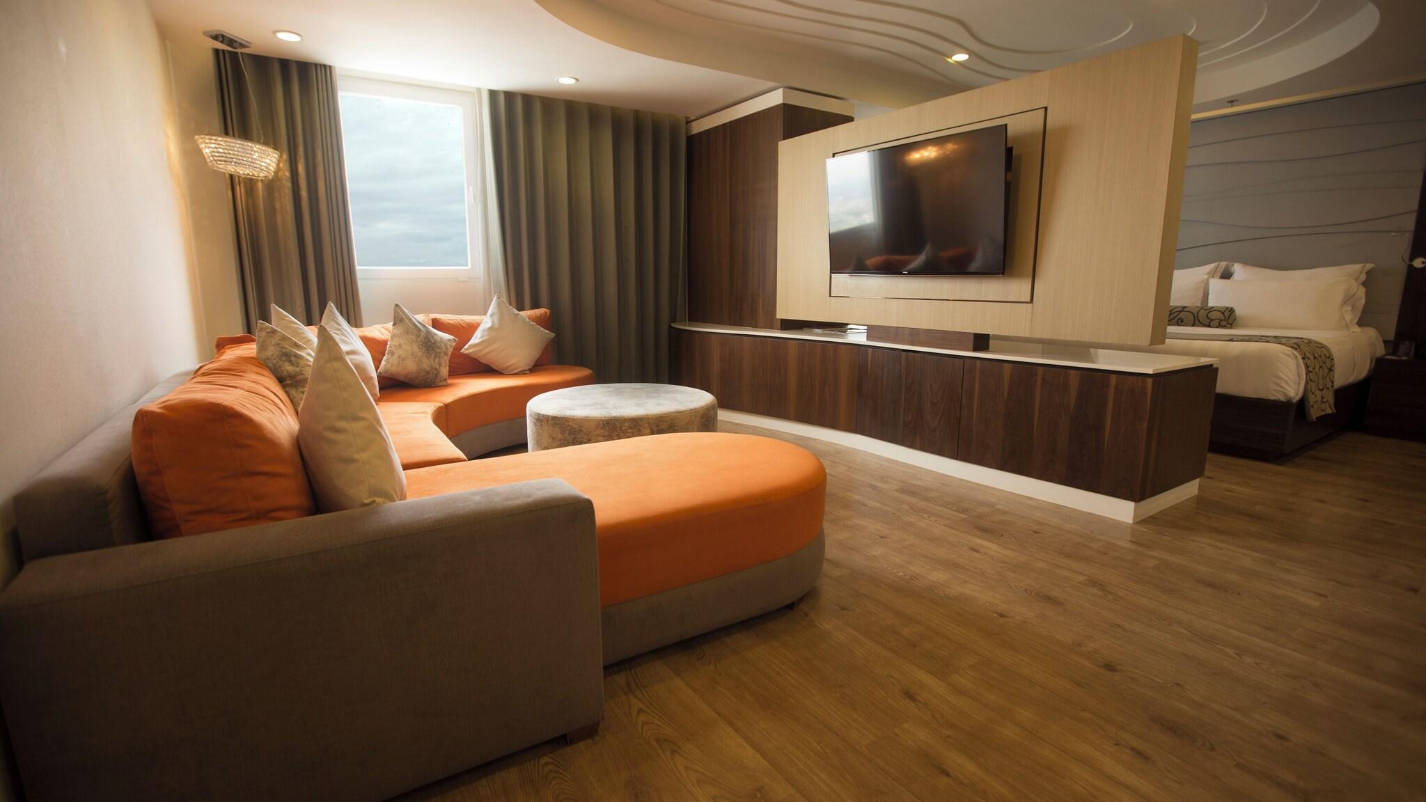 Double King Size Bed