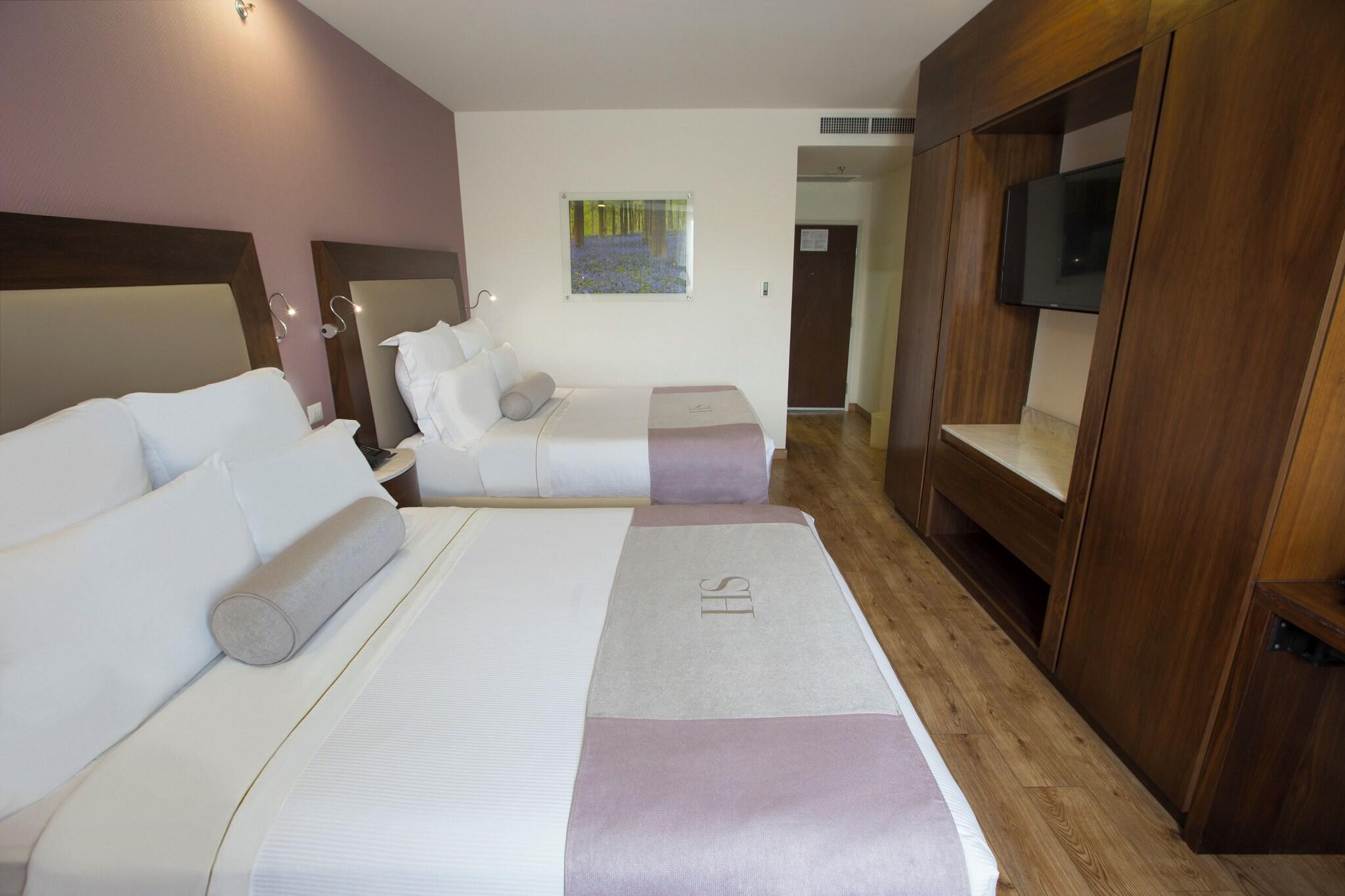 Double Two Queen Beds