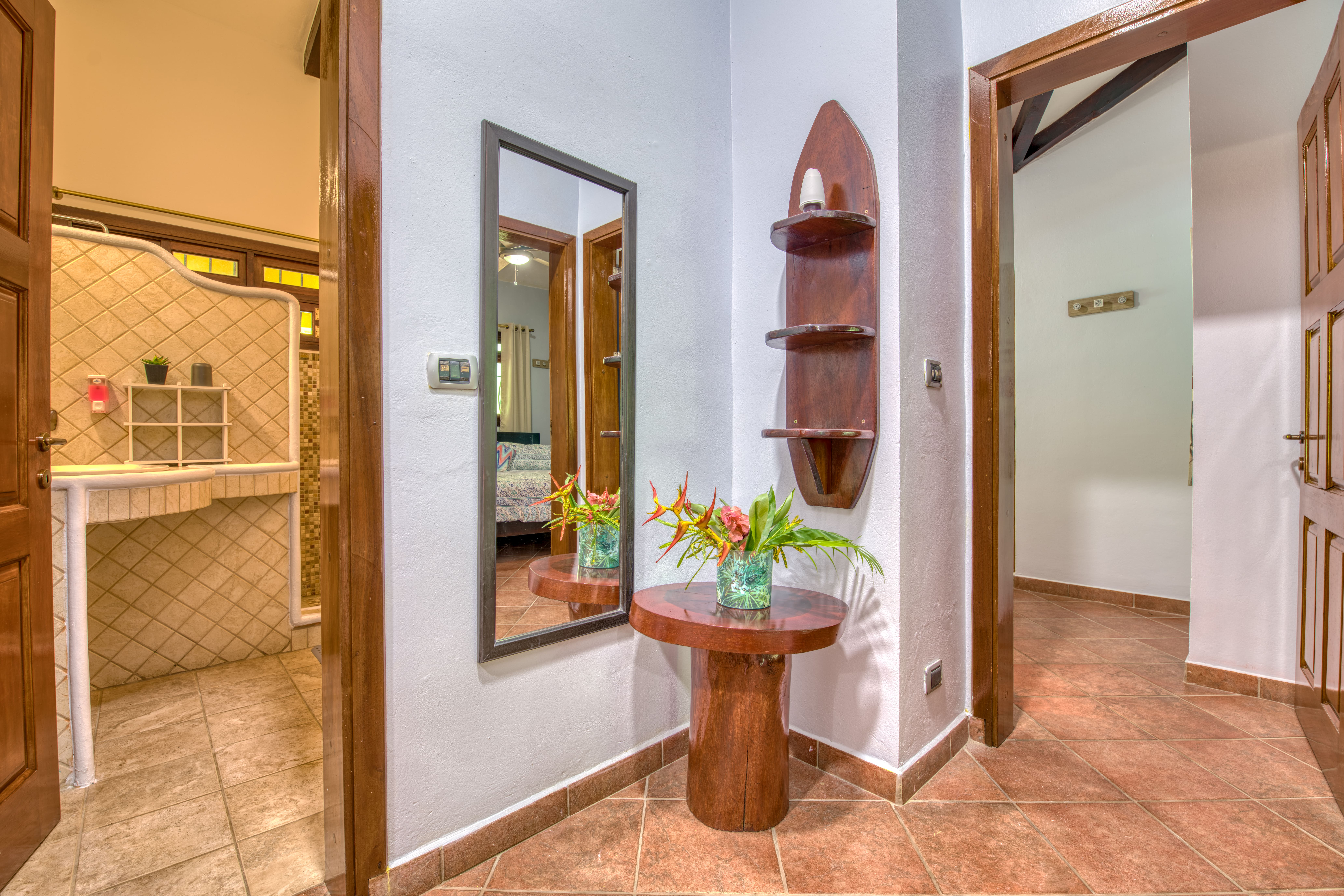 Villa Three Bedrooms Two Bathrooms