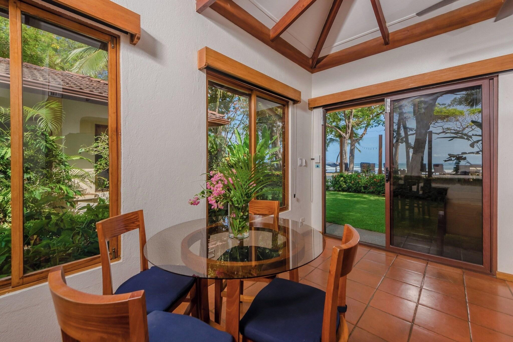 Bungalow Beach Front