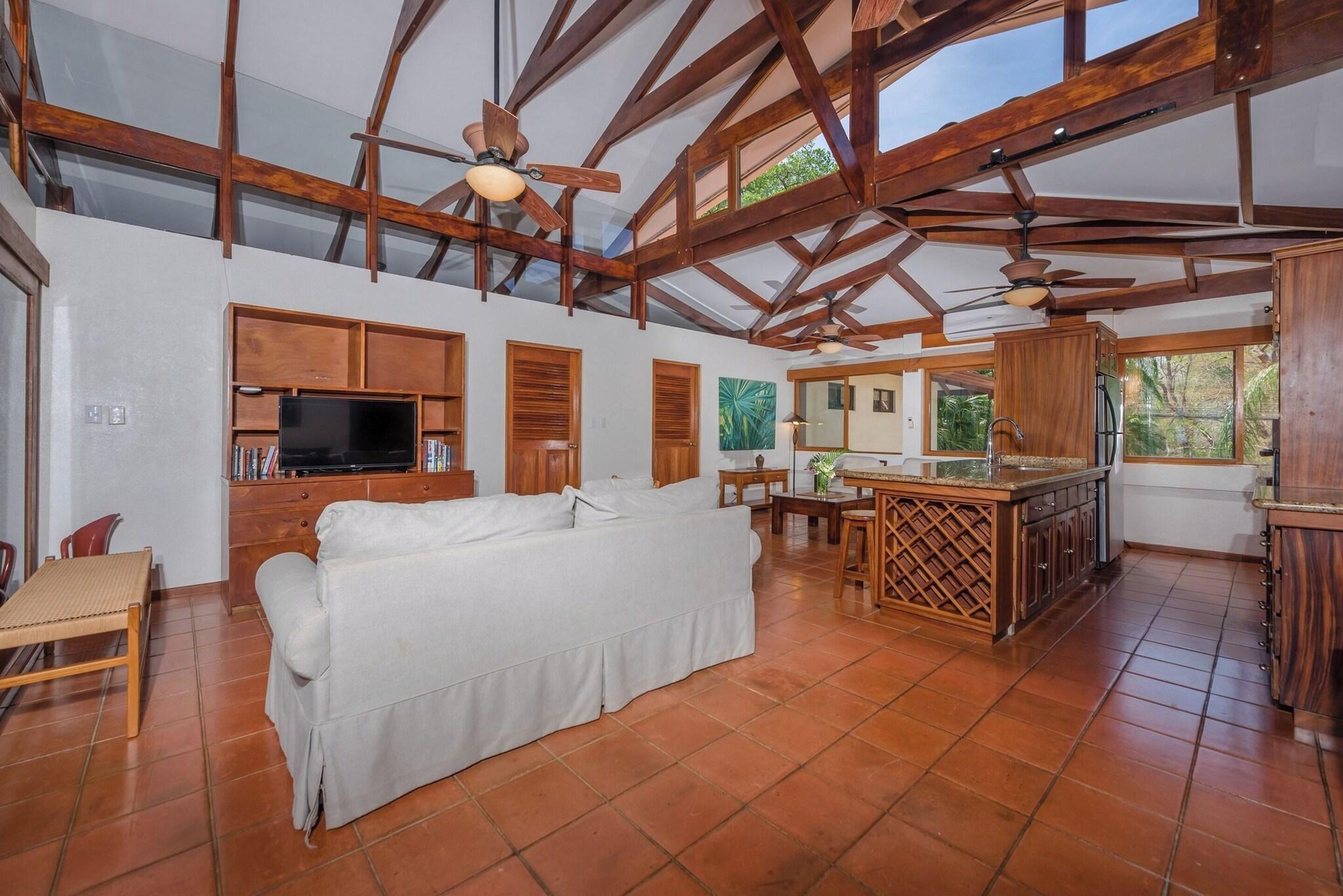 Villa Two Queen Beds