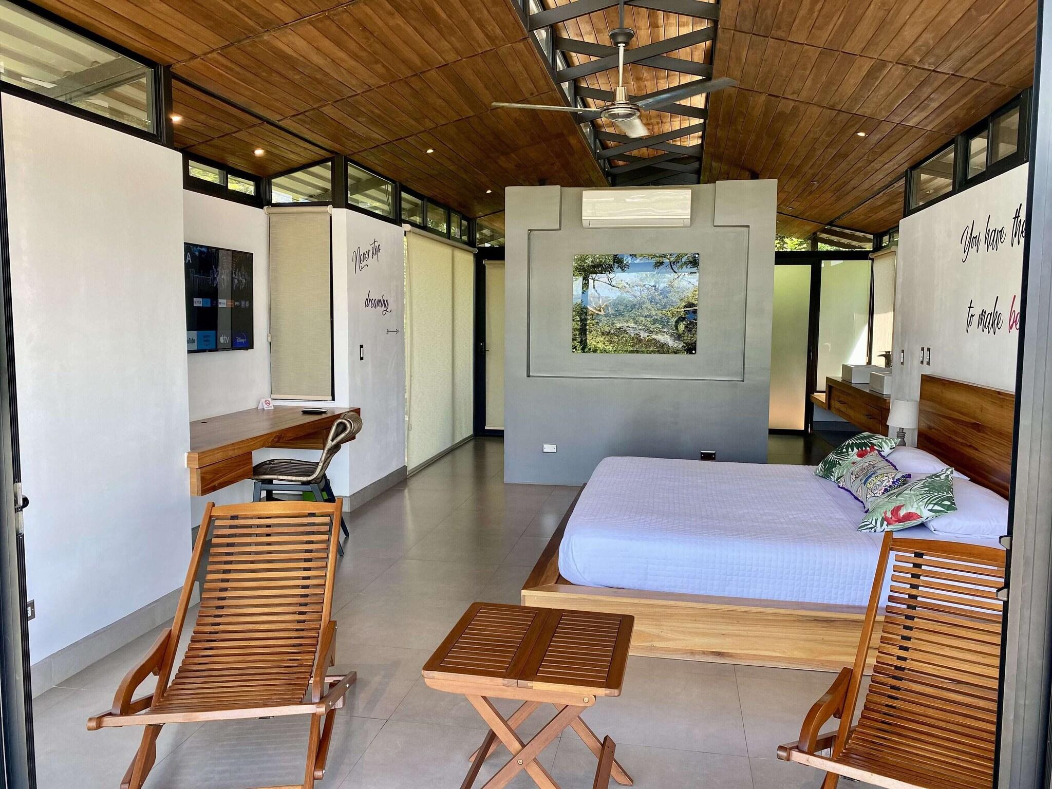 Studio Ocean View King Bed