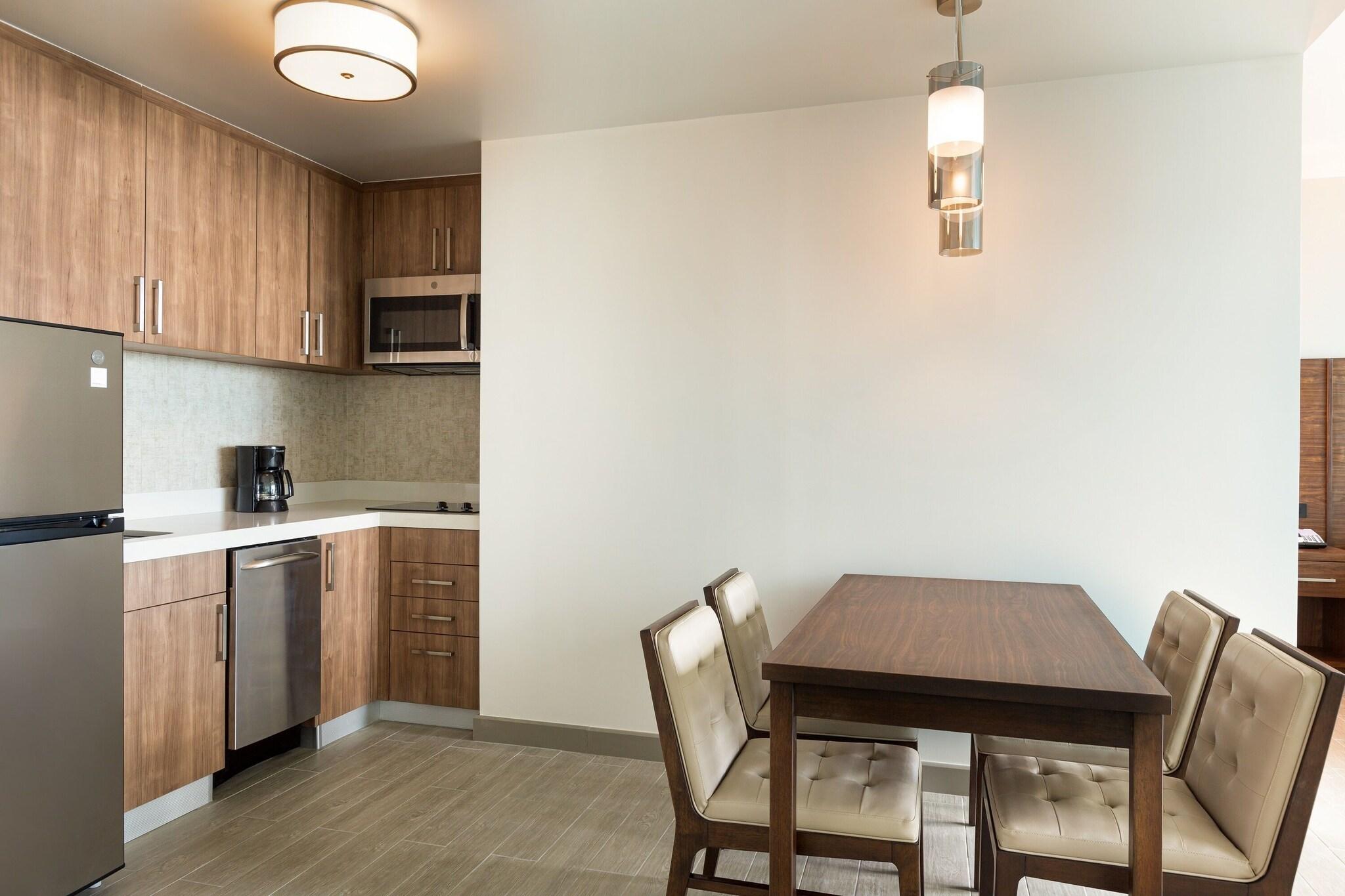 Suite Ocean View Two Double Beds