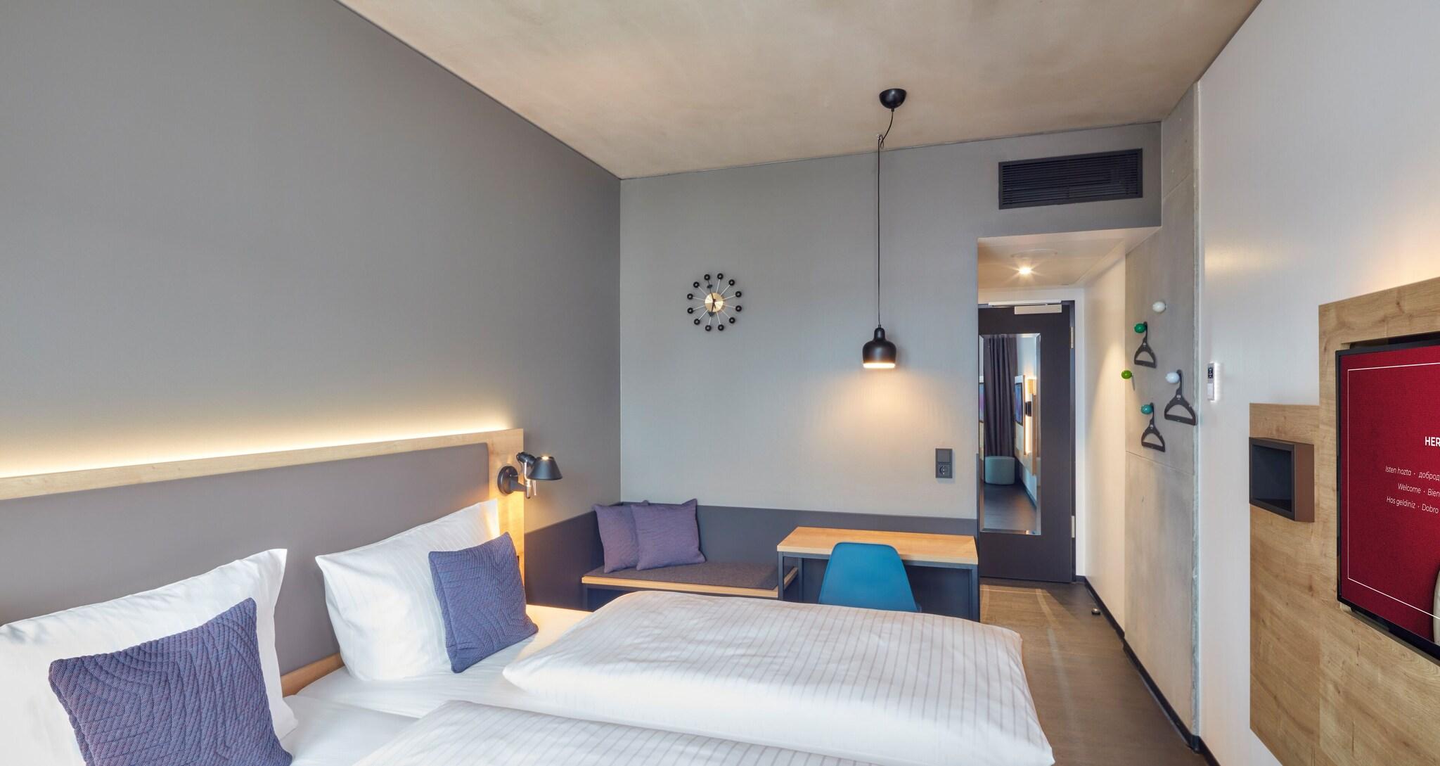 Double King Size Bed