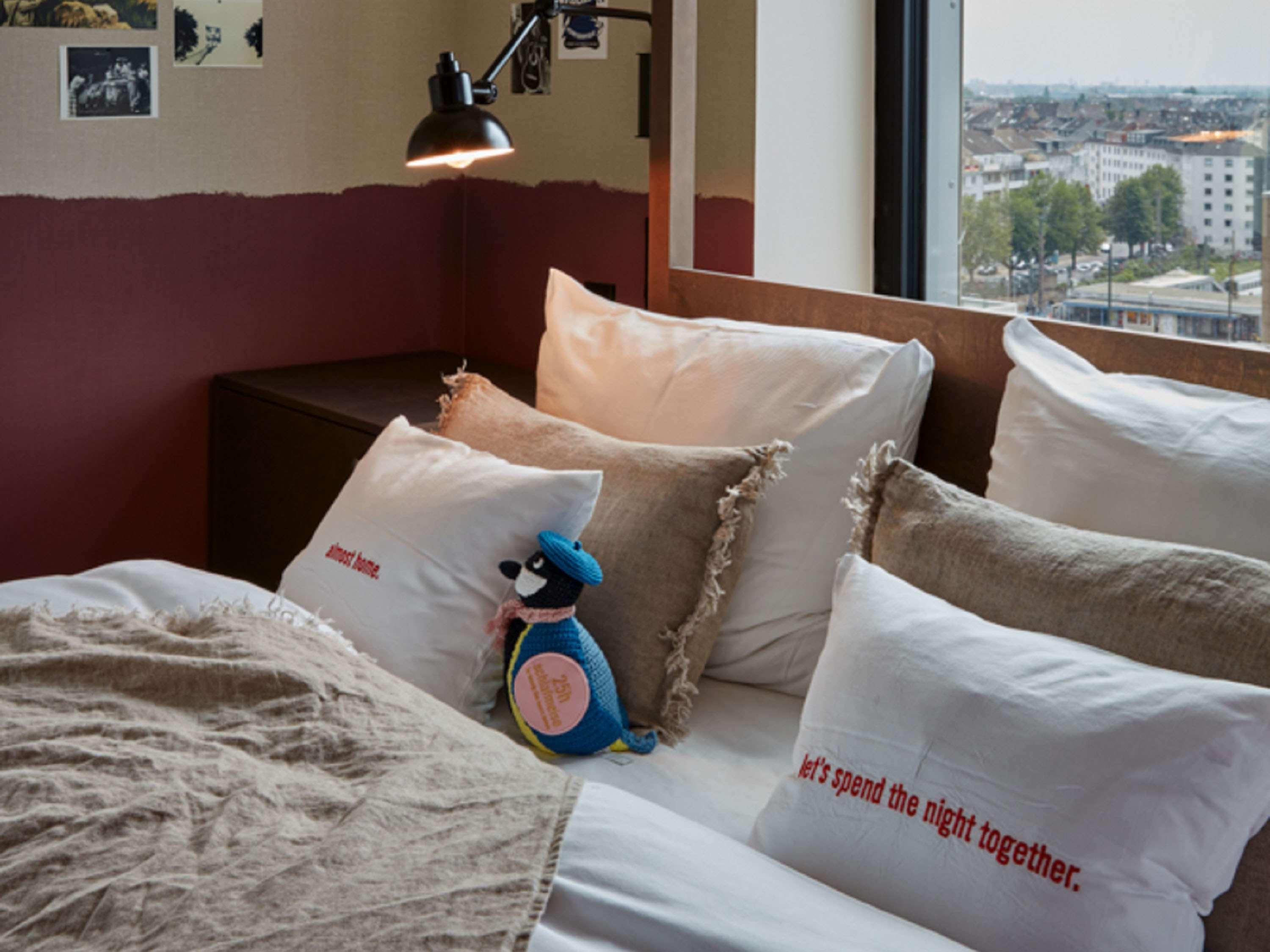 Double Queen Size Bed