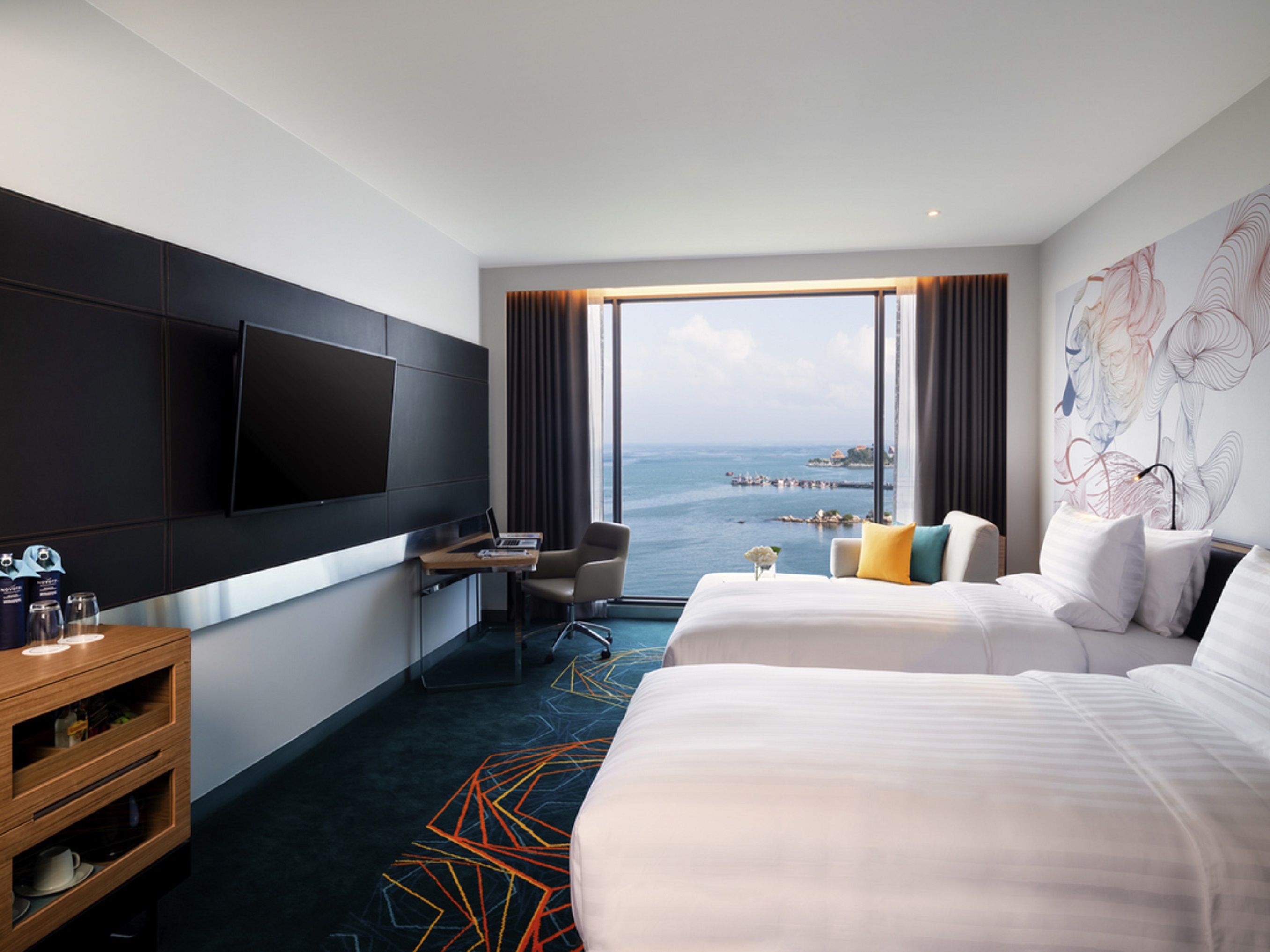 Twin Premier Sea View