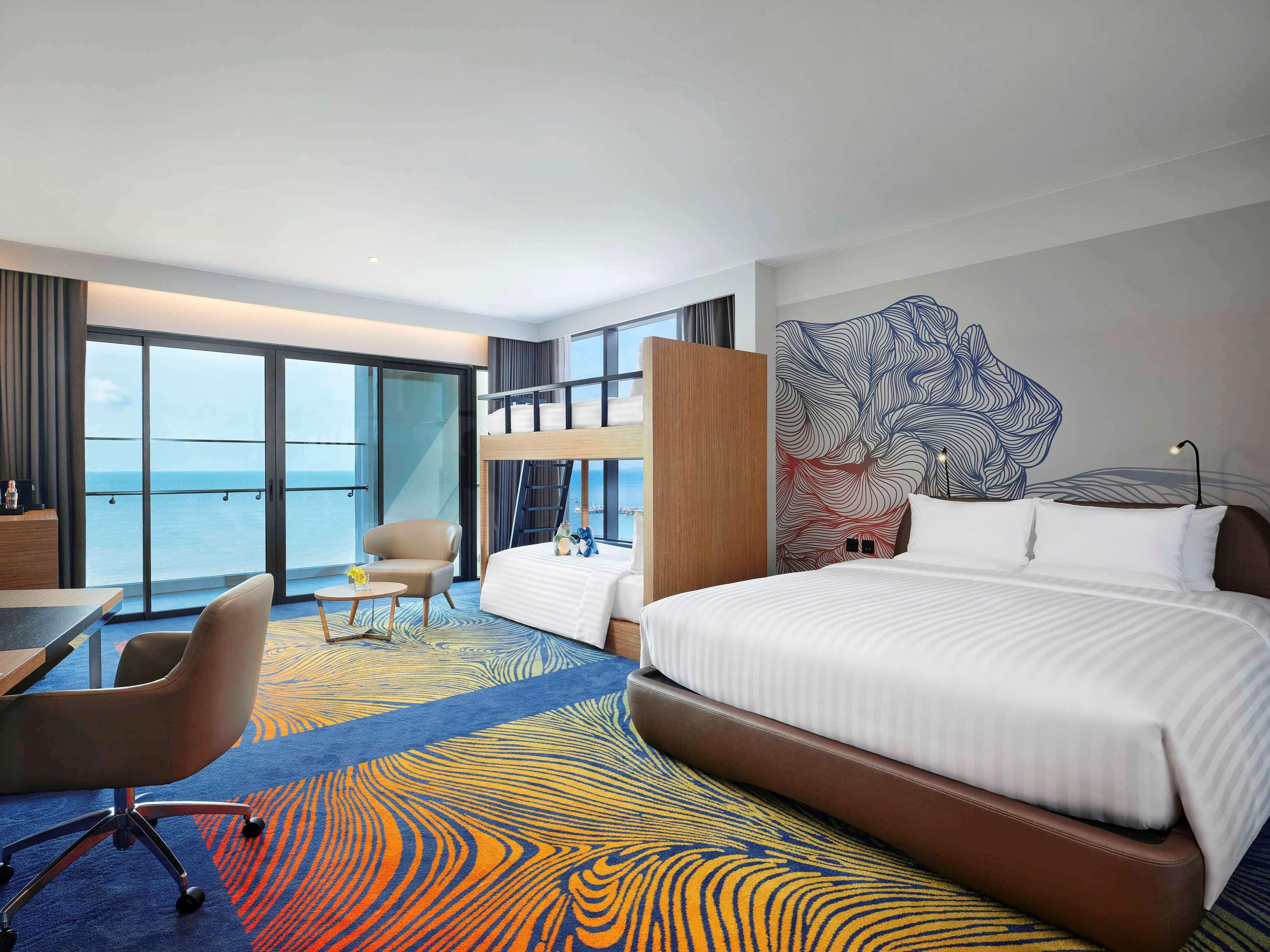 Suite Sea View King Bed