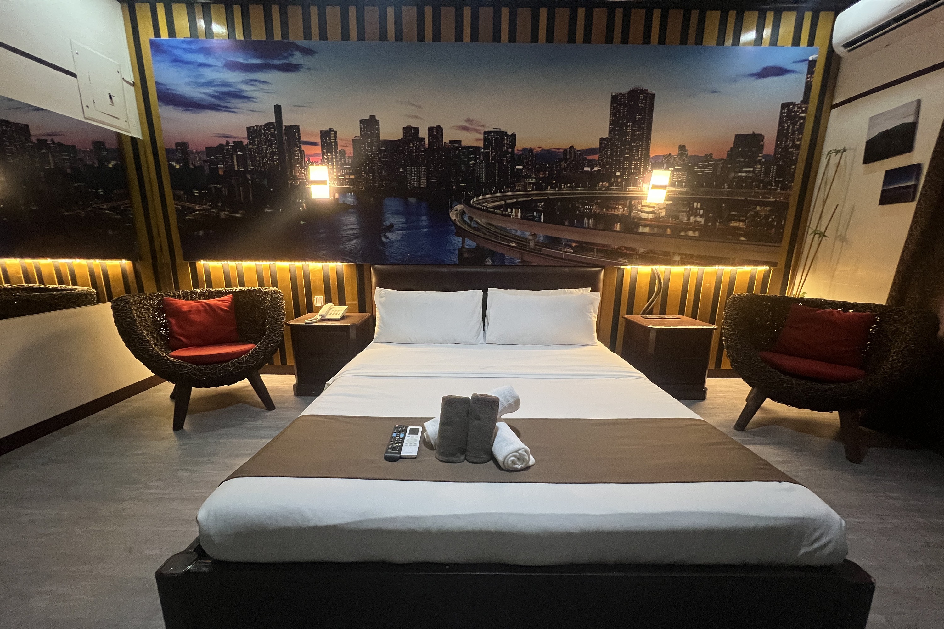 Double Superior Queen Bed