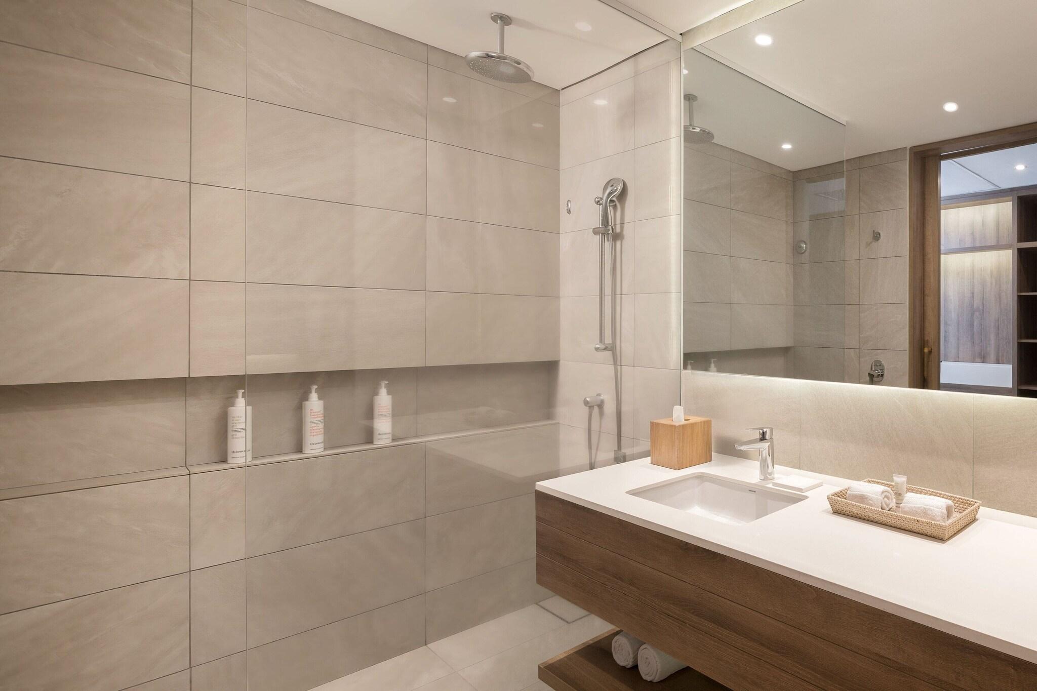 Double King Size Bed