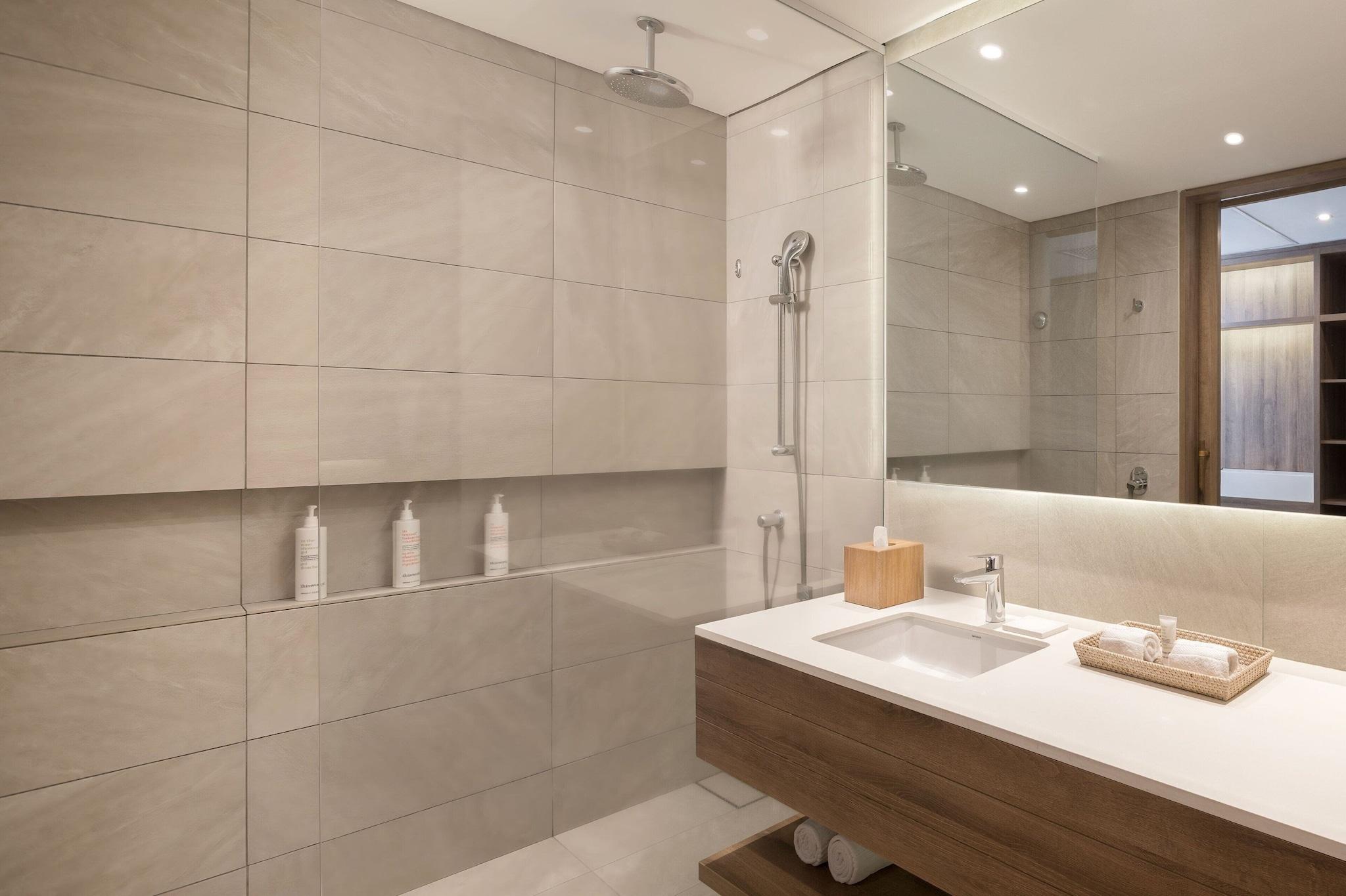 Double King Size Bed