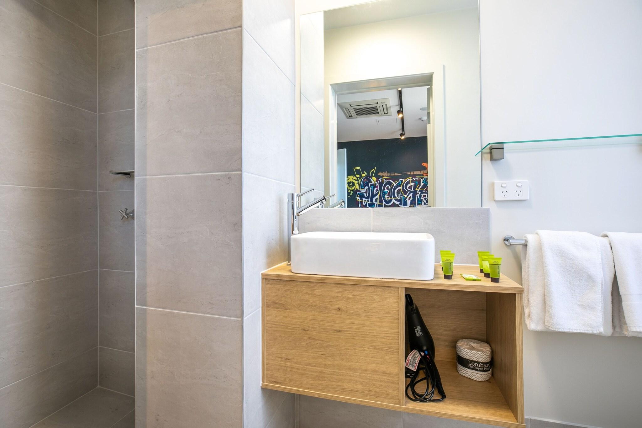 Studio Queen Size Bed