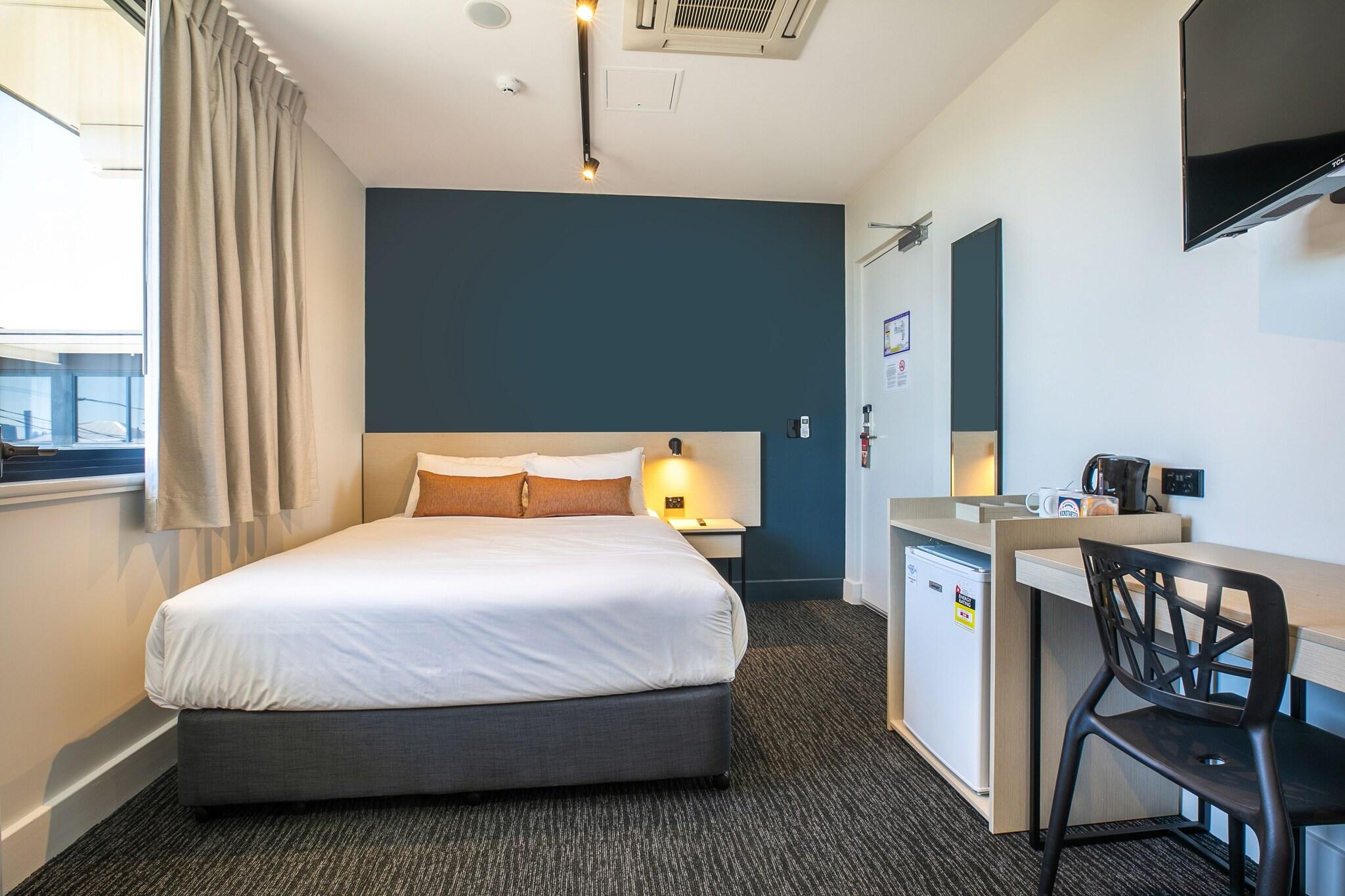 Studio Queen Size Bed