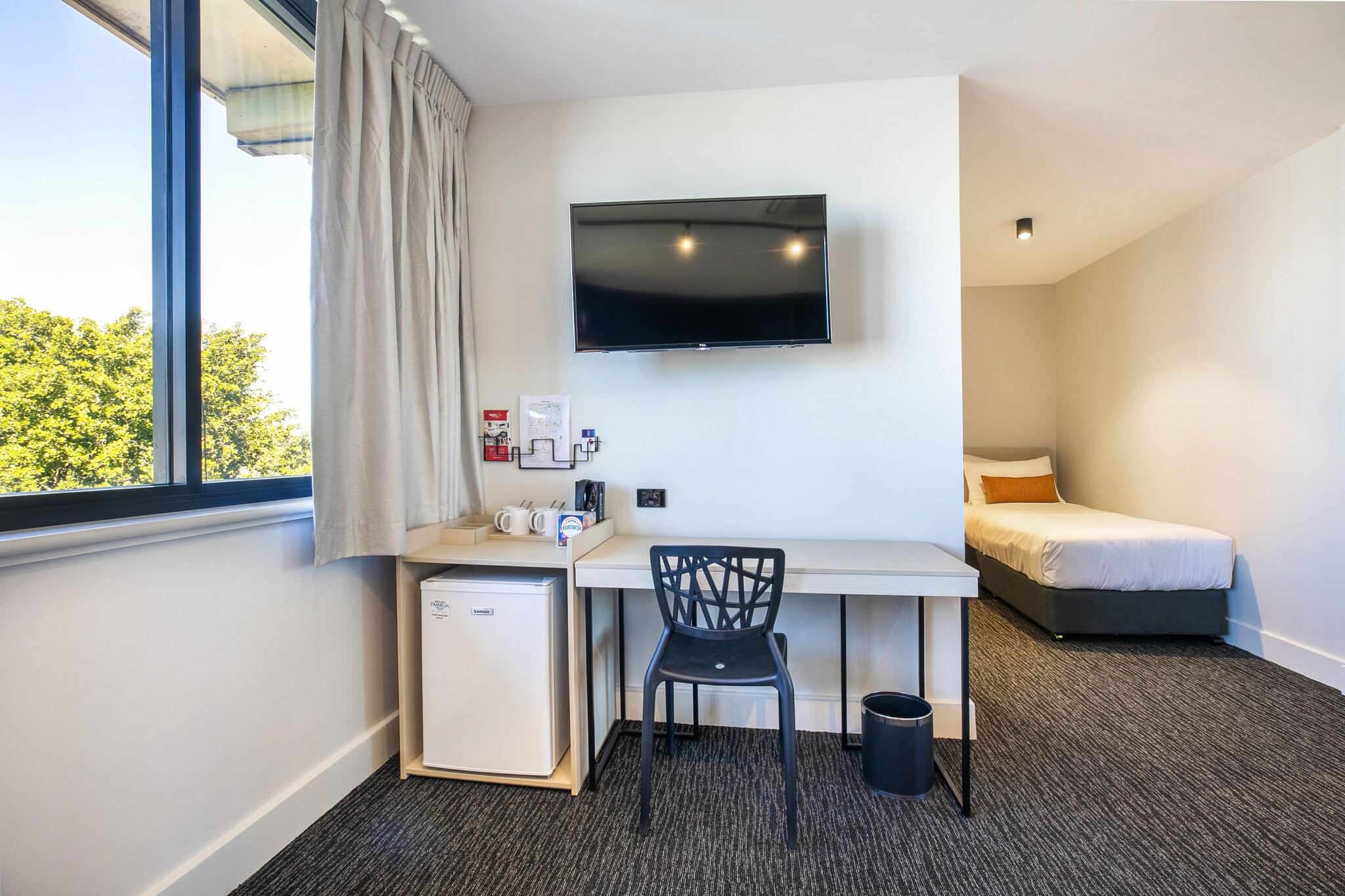 Studio Queen Size Bed