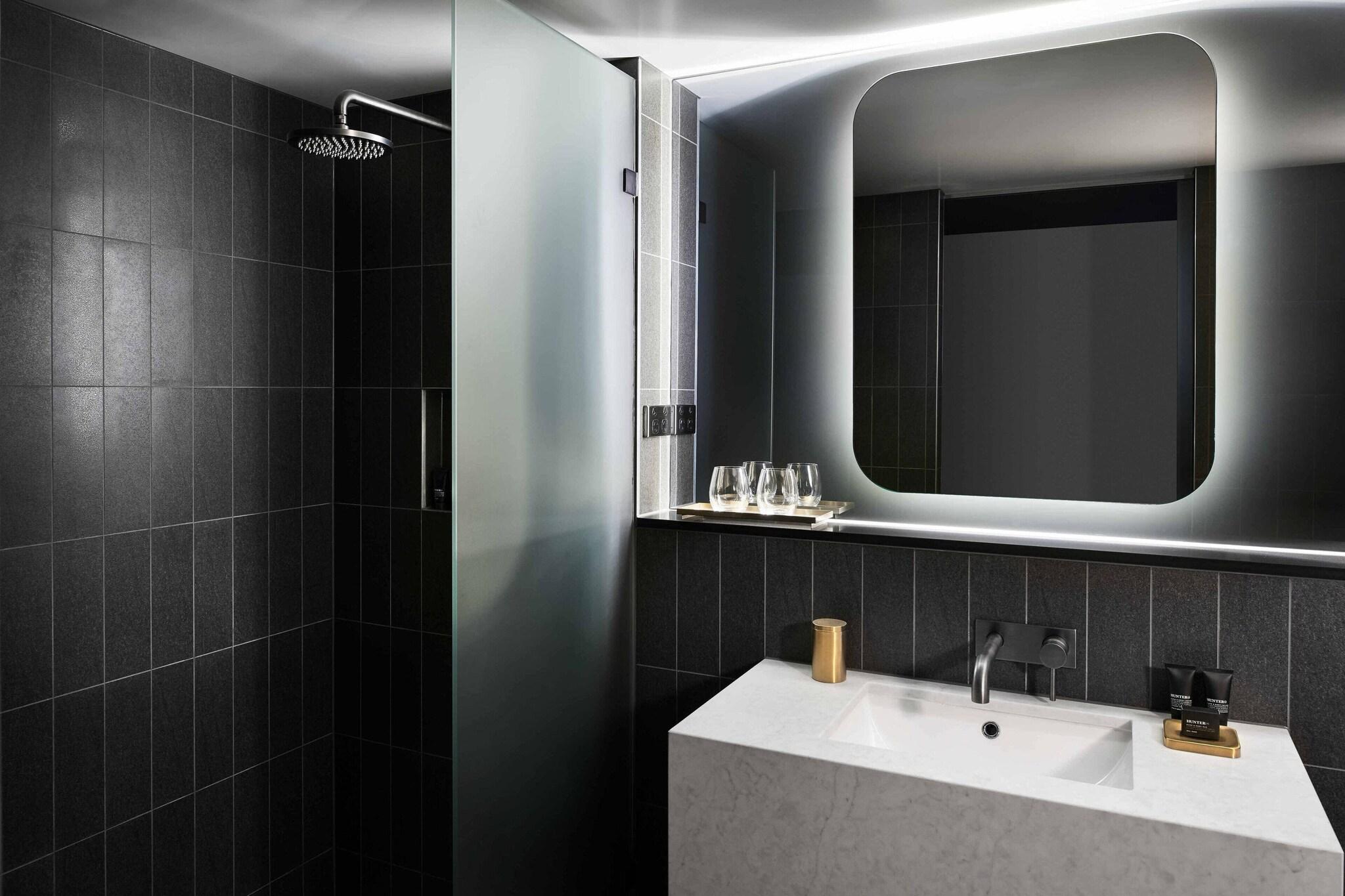 Double Classic King Bed