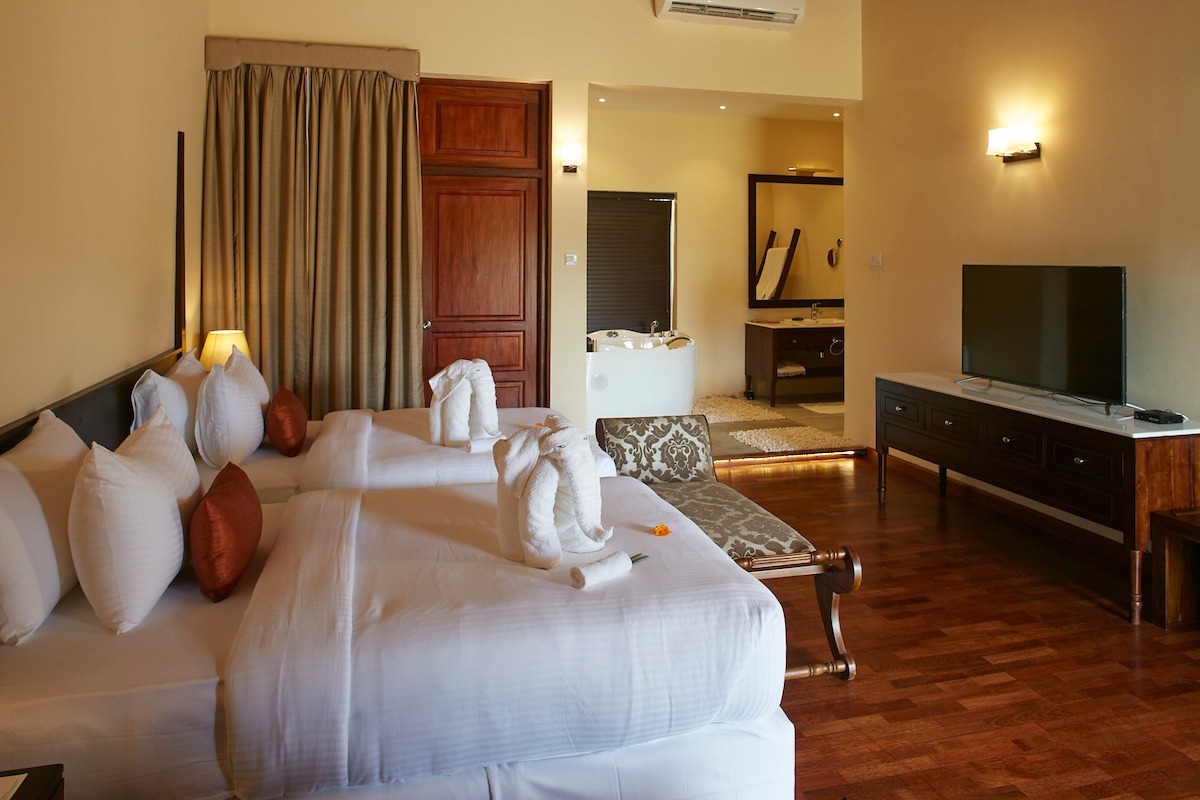 Twin Deluxe with Jacuzzi