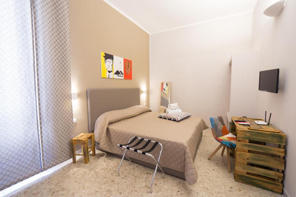 Double Queen Size Bed