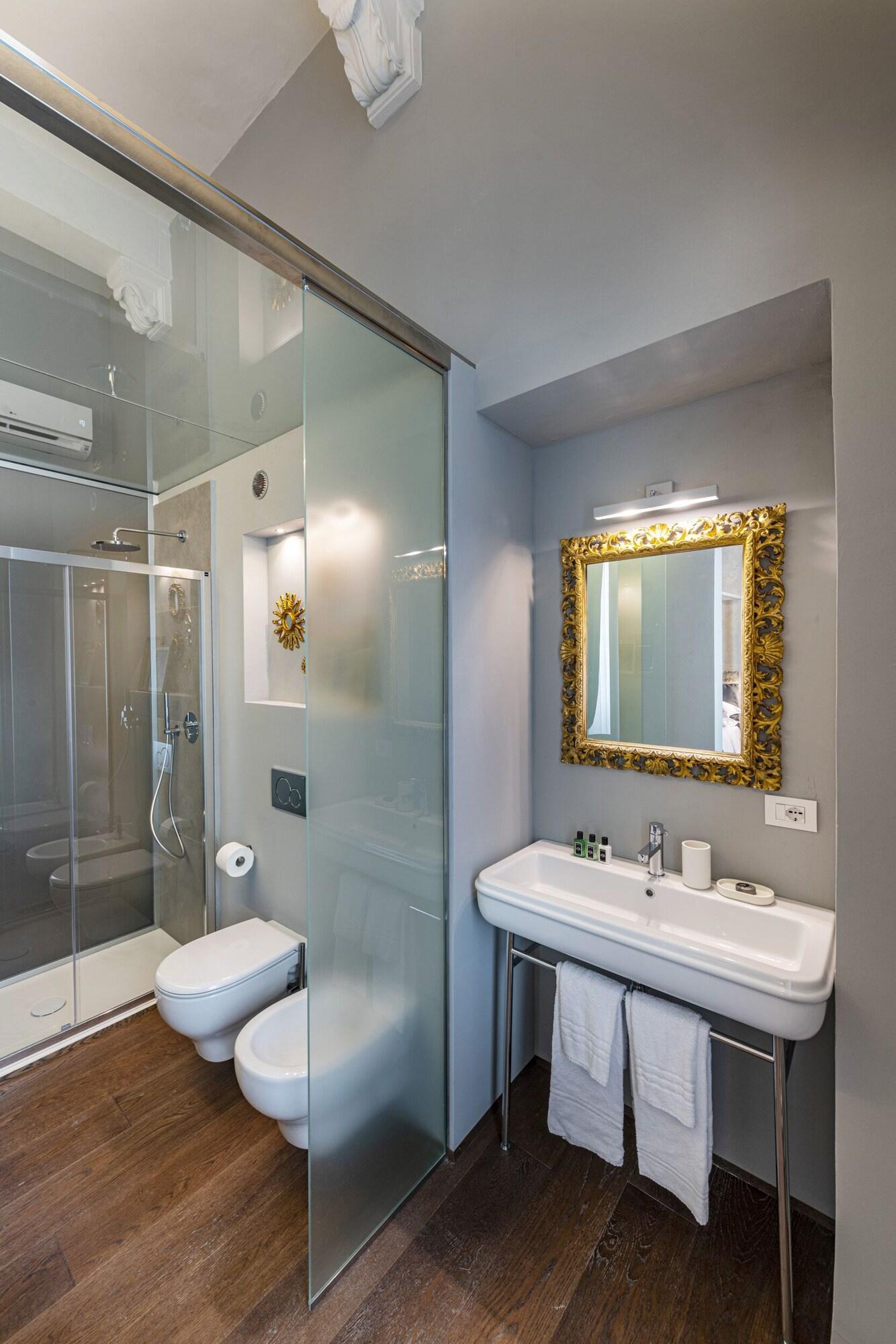 Double Deluxe Queen Bed