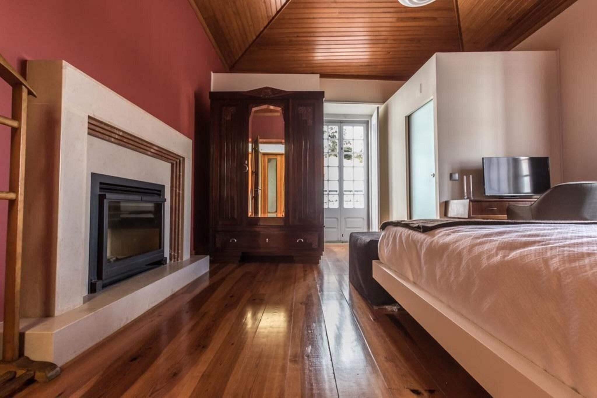 Double Superior Mountain View