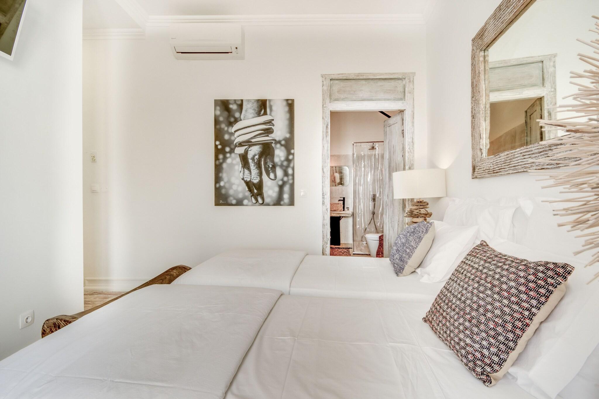 Double or Twin Superior