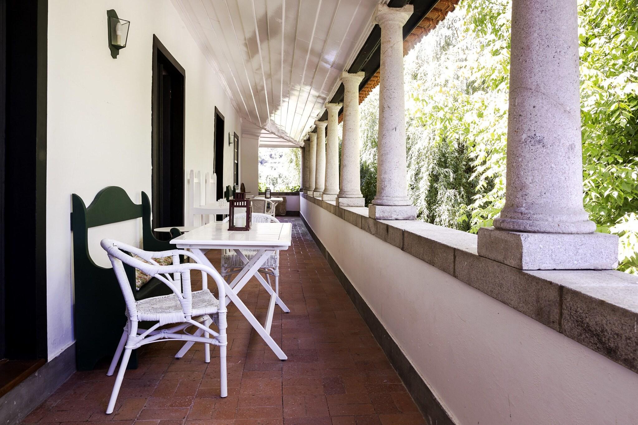 Apartment Superior Queen Bed