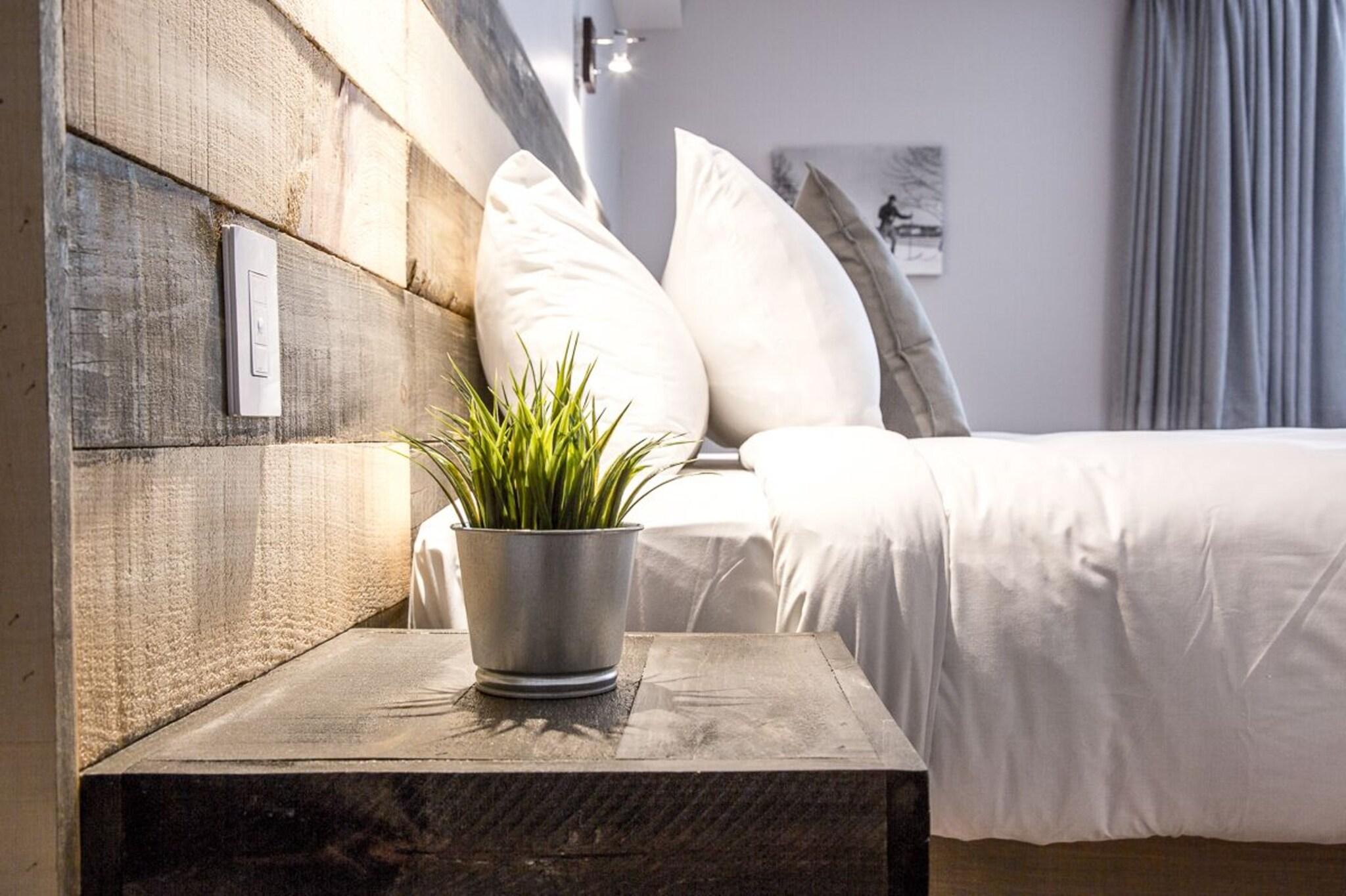 Double Deluxe King Bed