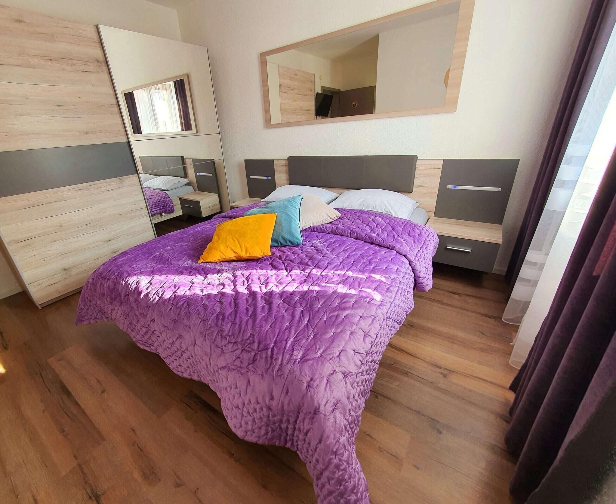 Double Queen Size Bed