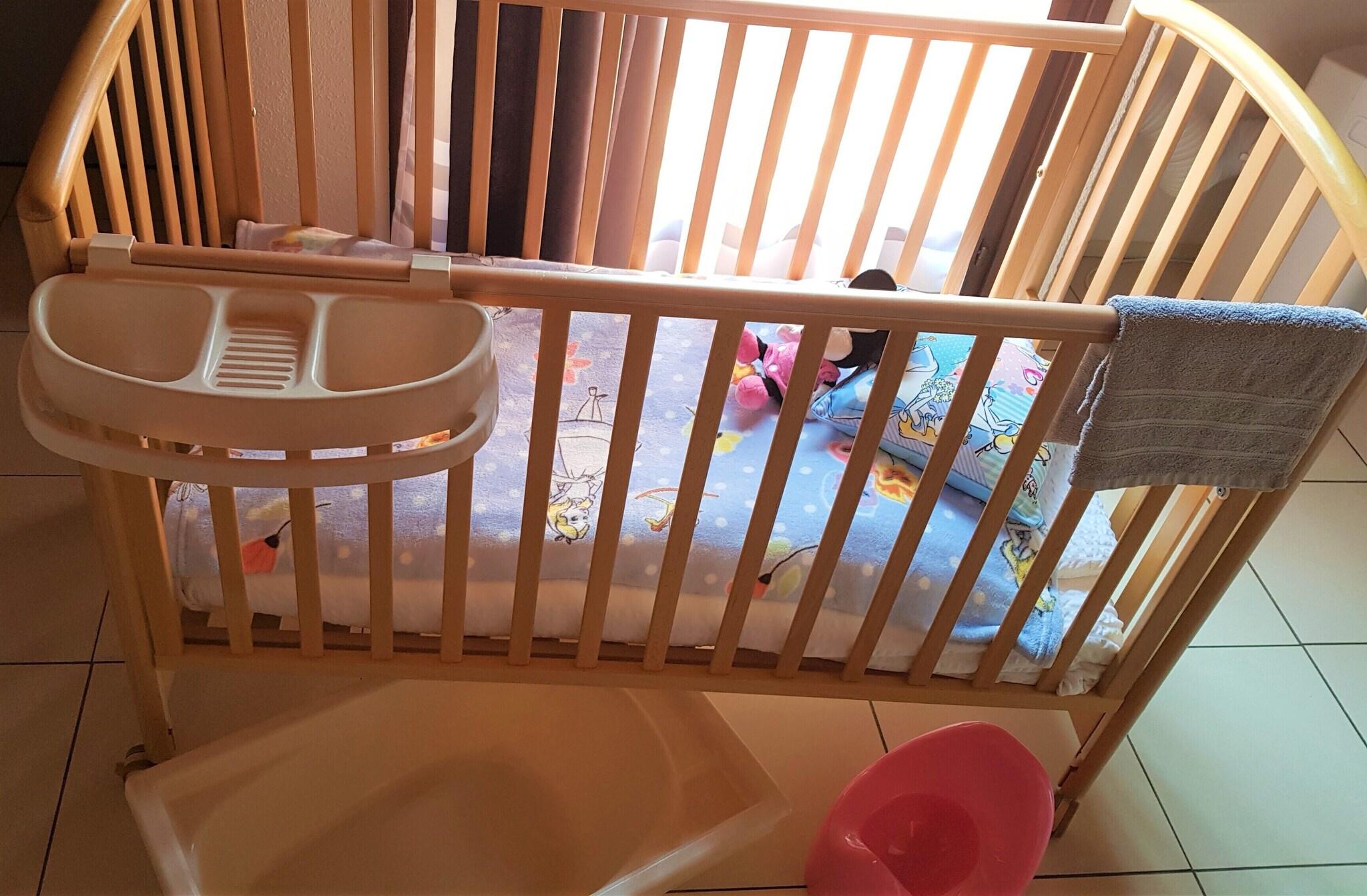 Double or Twin Queen Size Bed