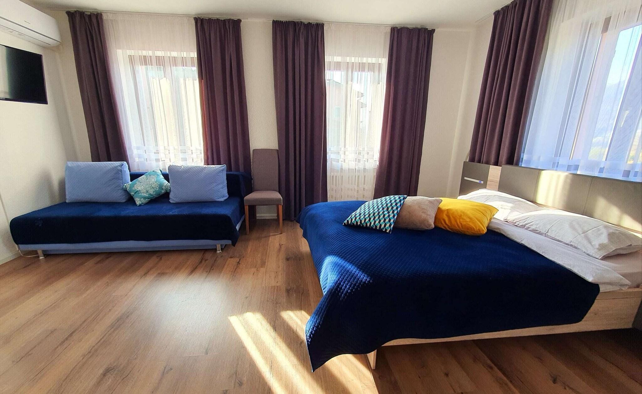 Double or Twin Queen Size Bed