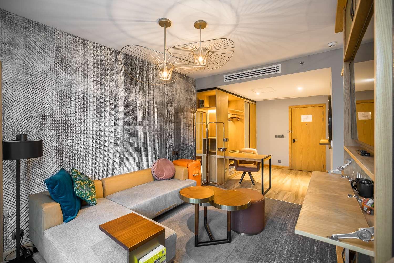 Double or Twin Standard