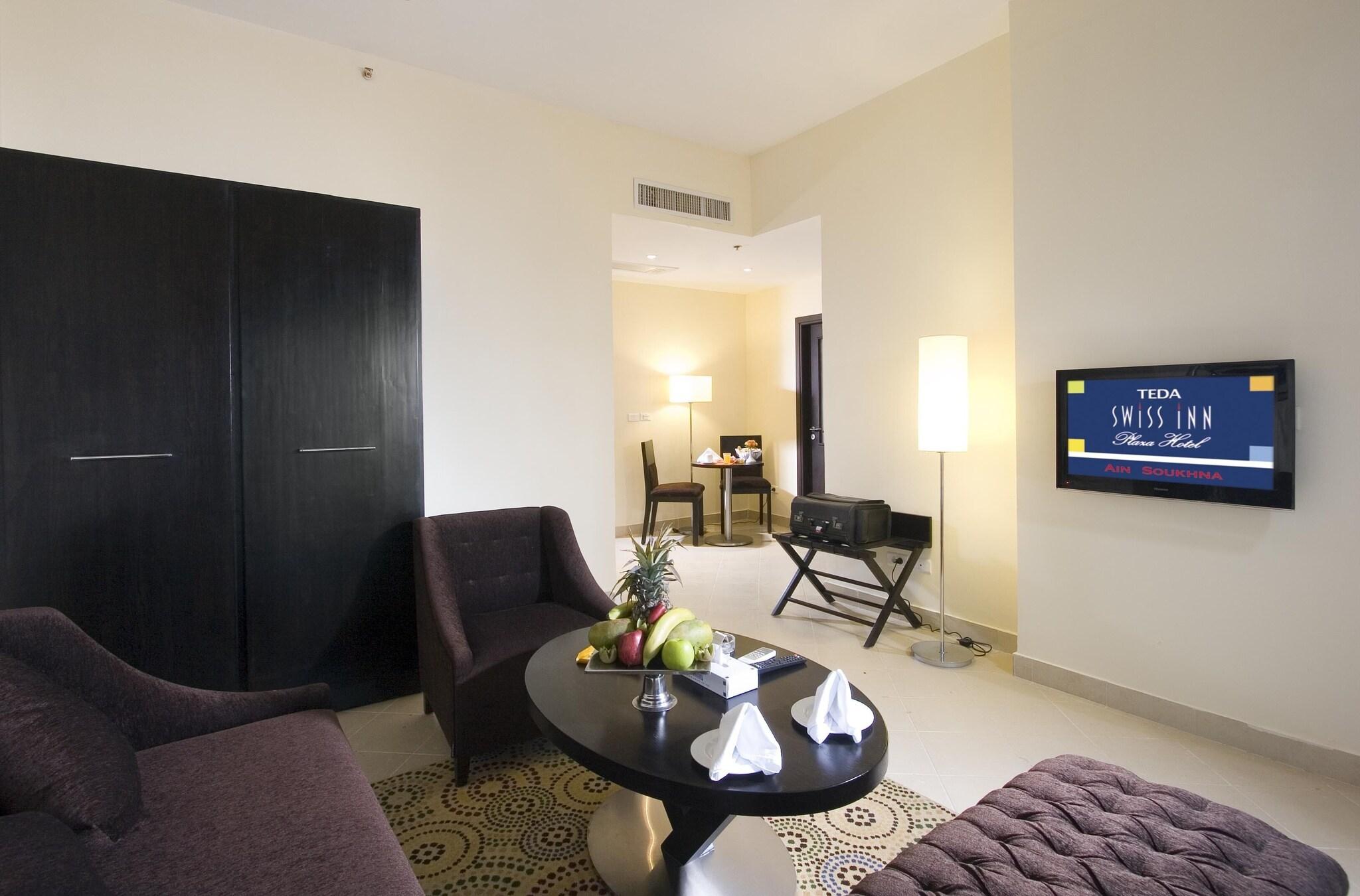 Junior Suite Queen Size Bed