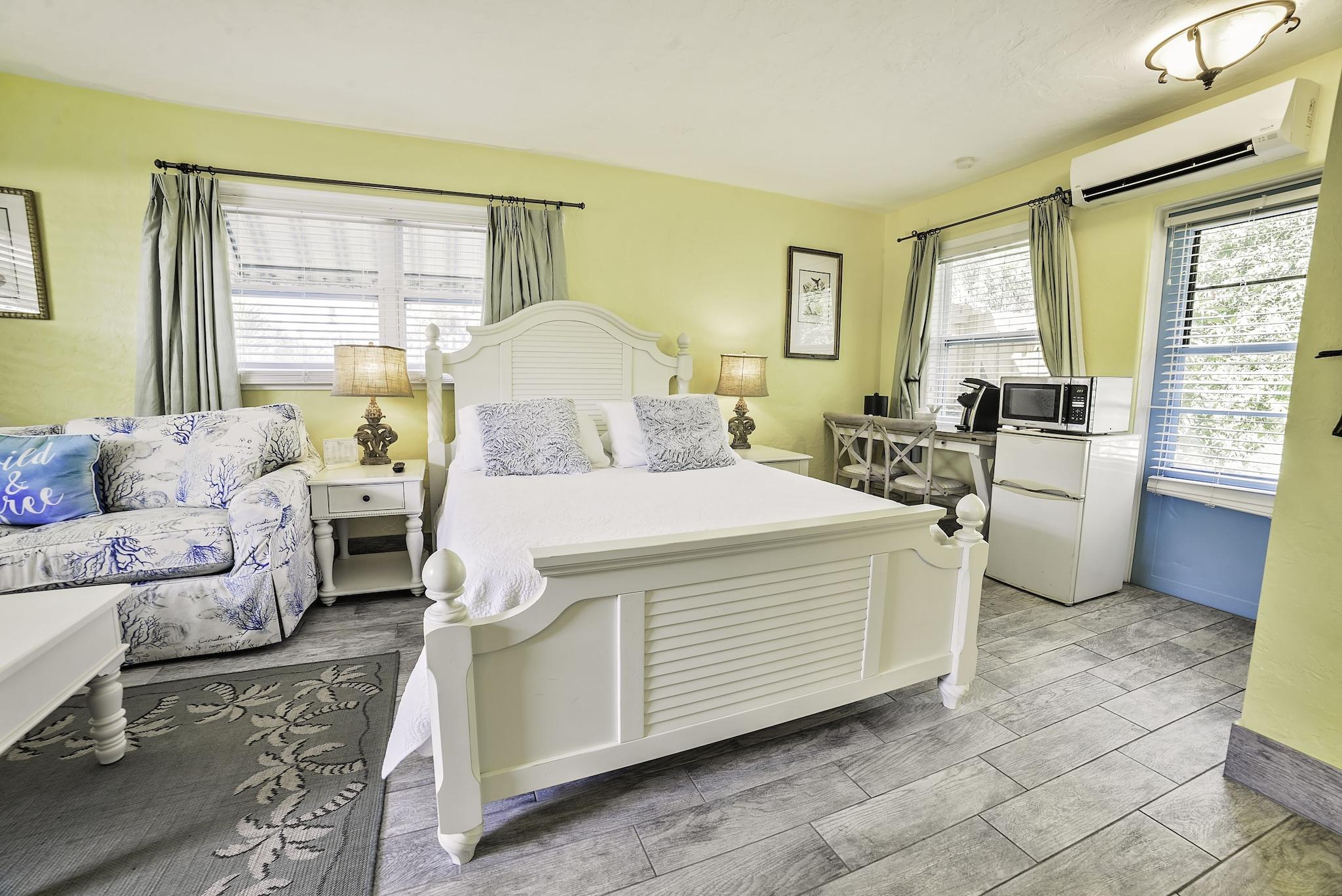 Suite Queen Size Bed