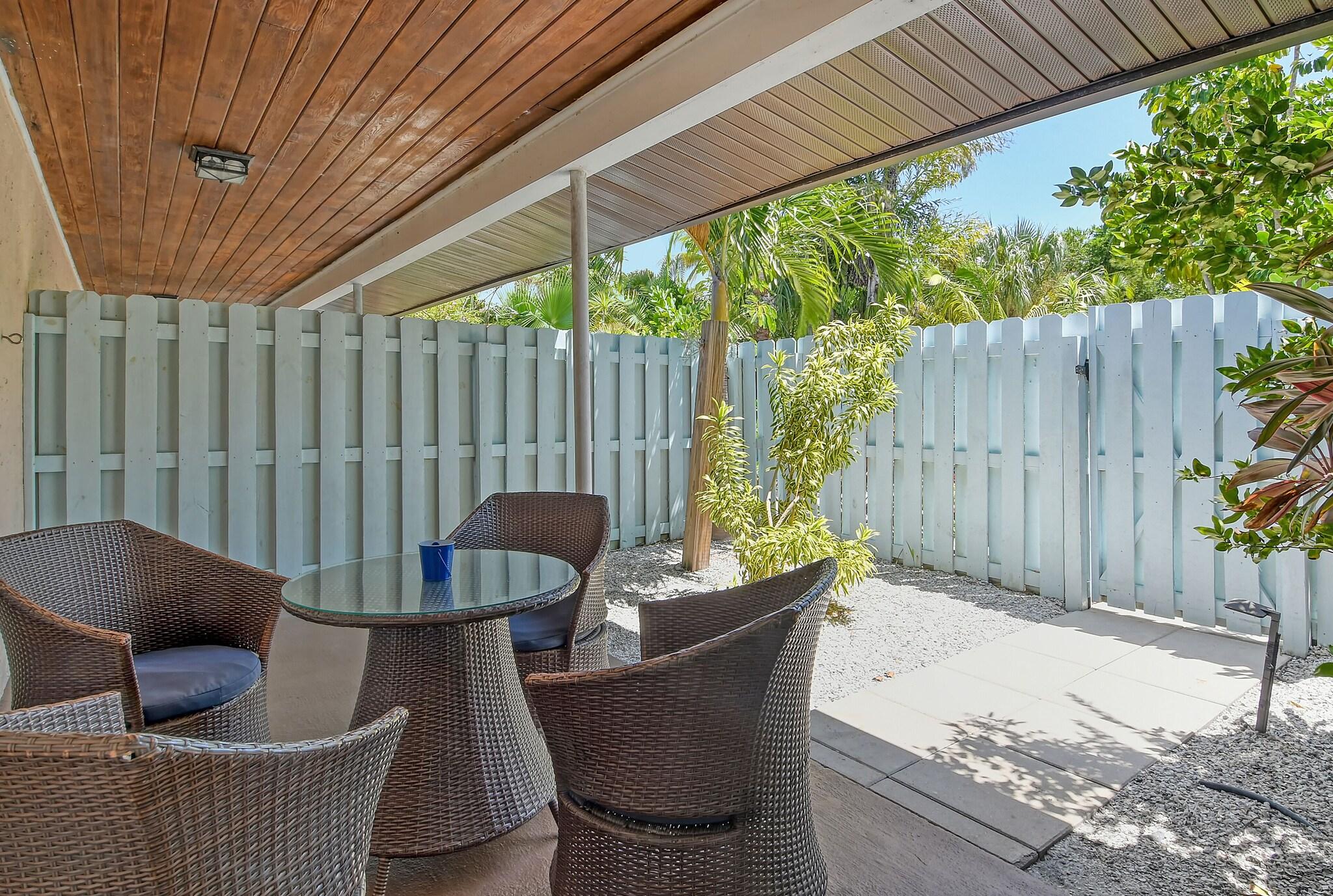 Suite Queen Size Bed