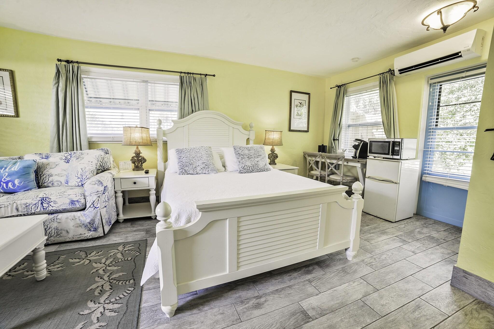 Suite Queen Size Bed