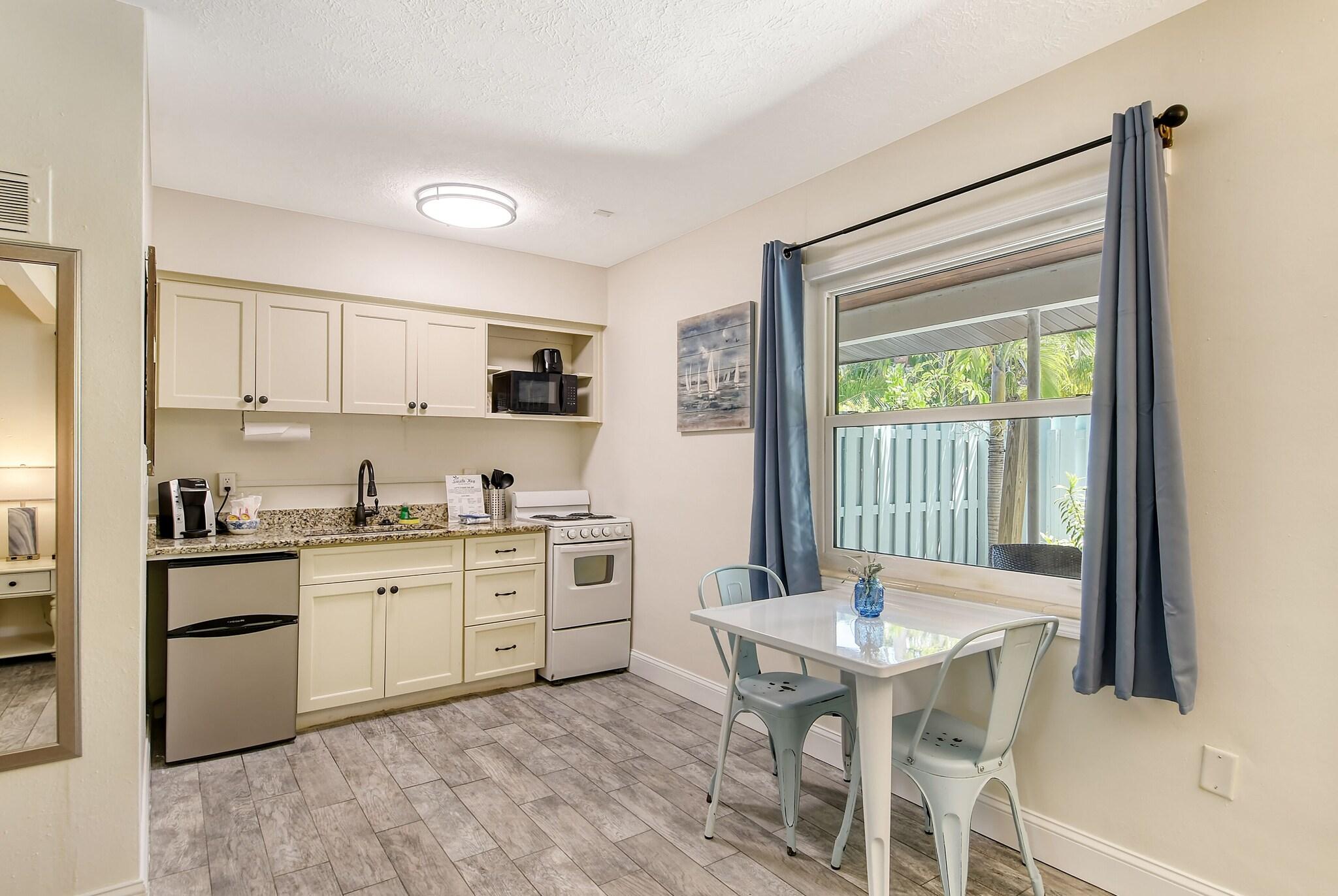 Suite Queen Size Bed