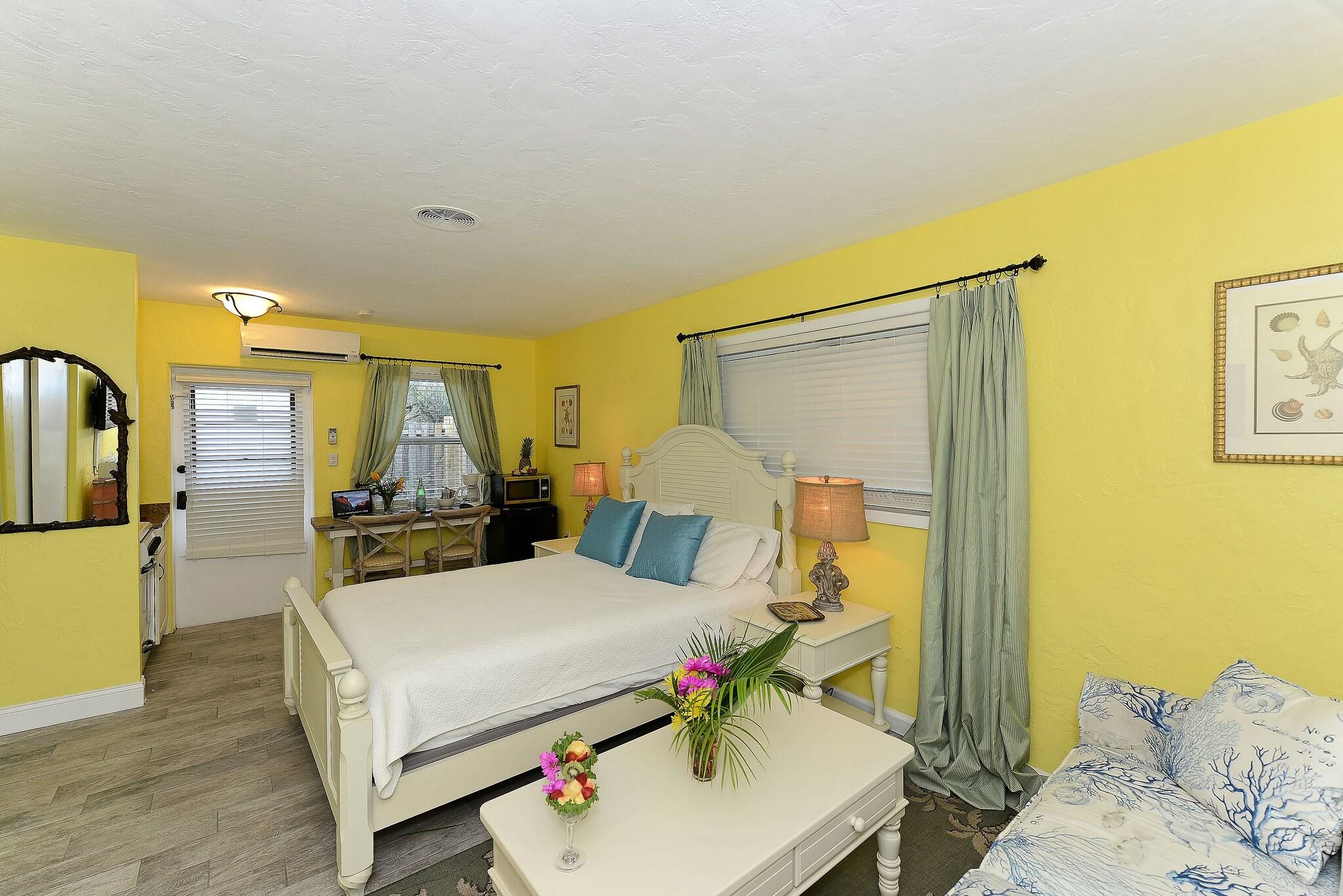 Studio Queen Size Bed