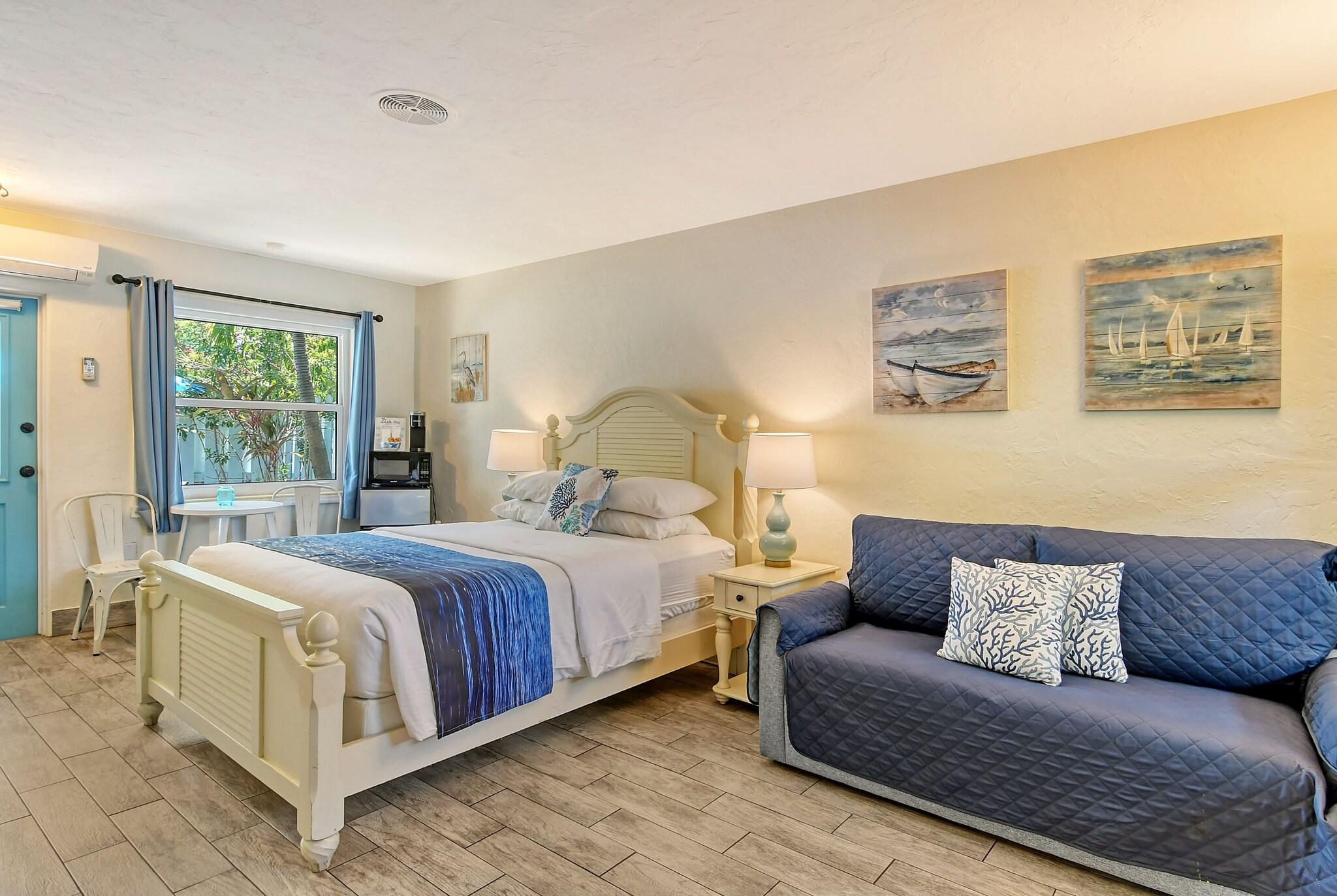 Studio Queen Size Bed