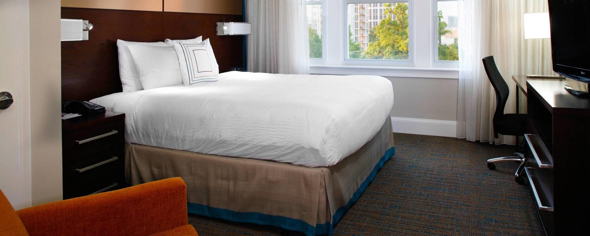 Studio Queen Size Bed