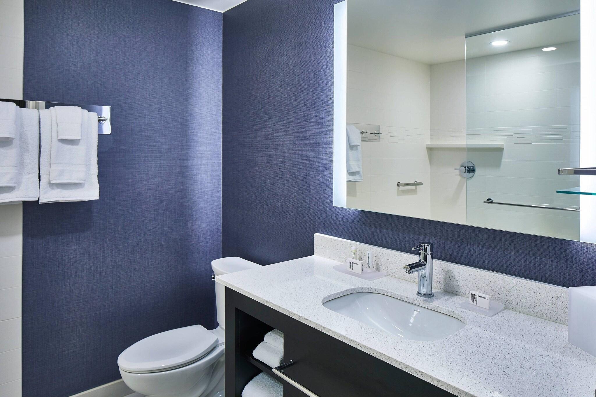 Studio King Size Bed