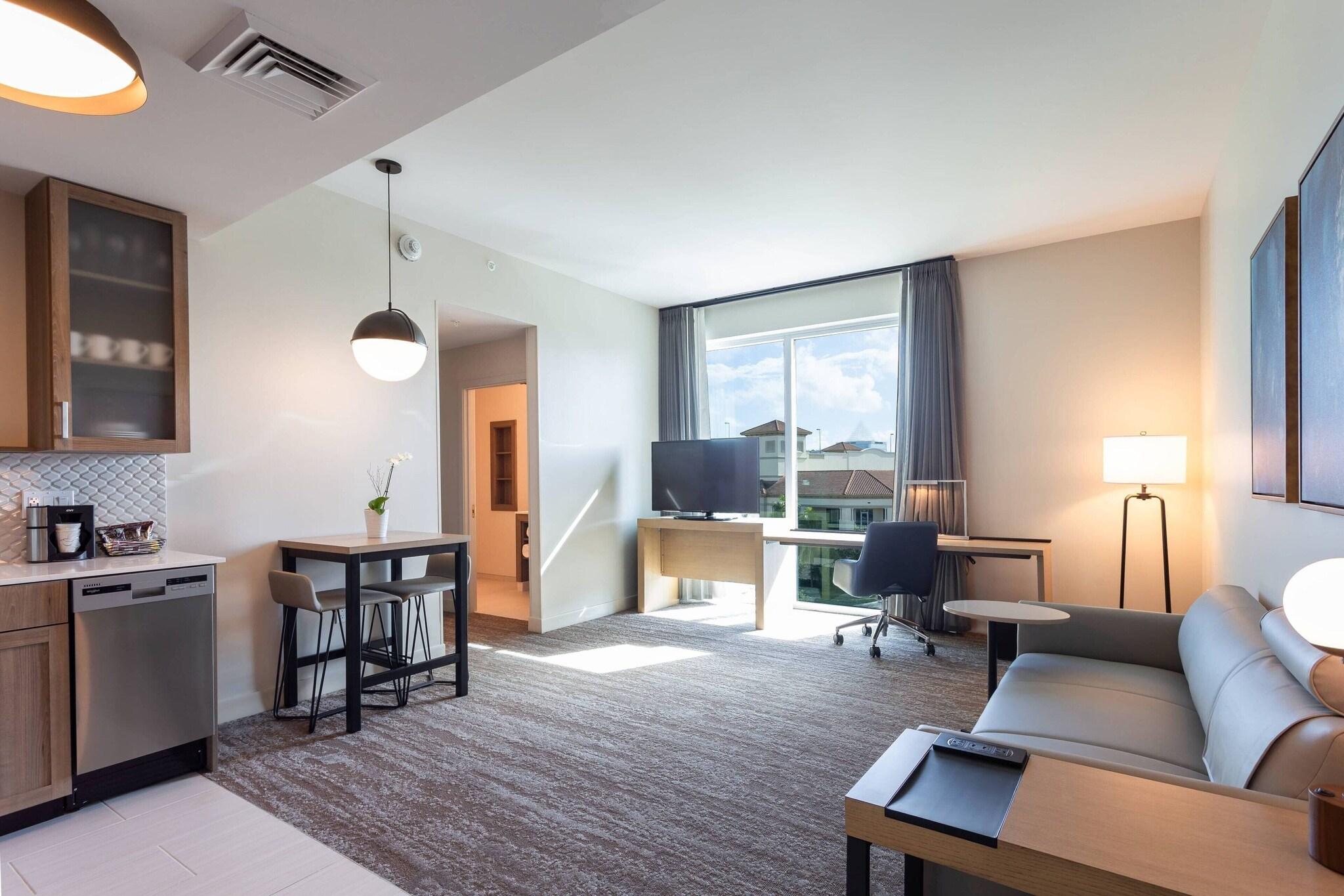 Suite King Bed Non Smoking