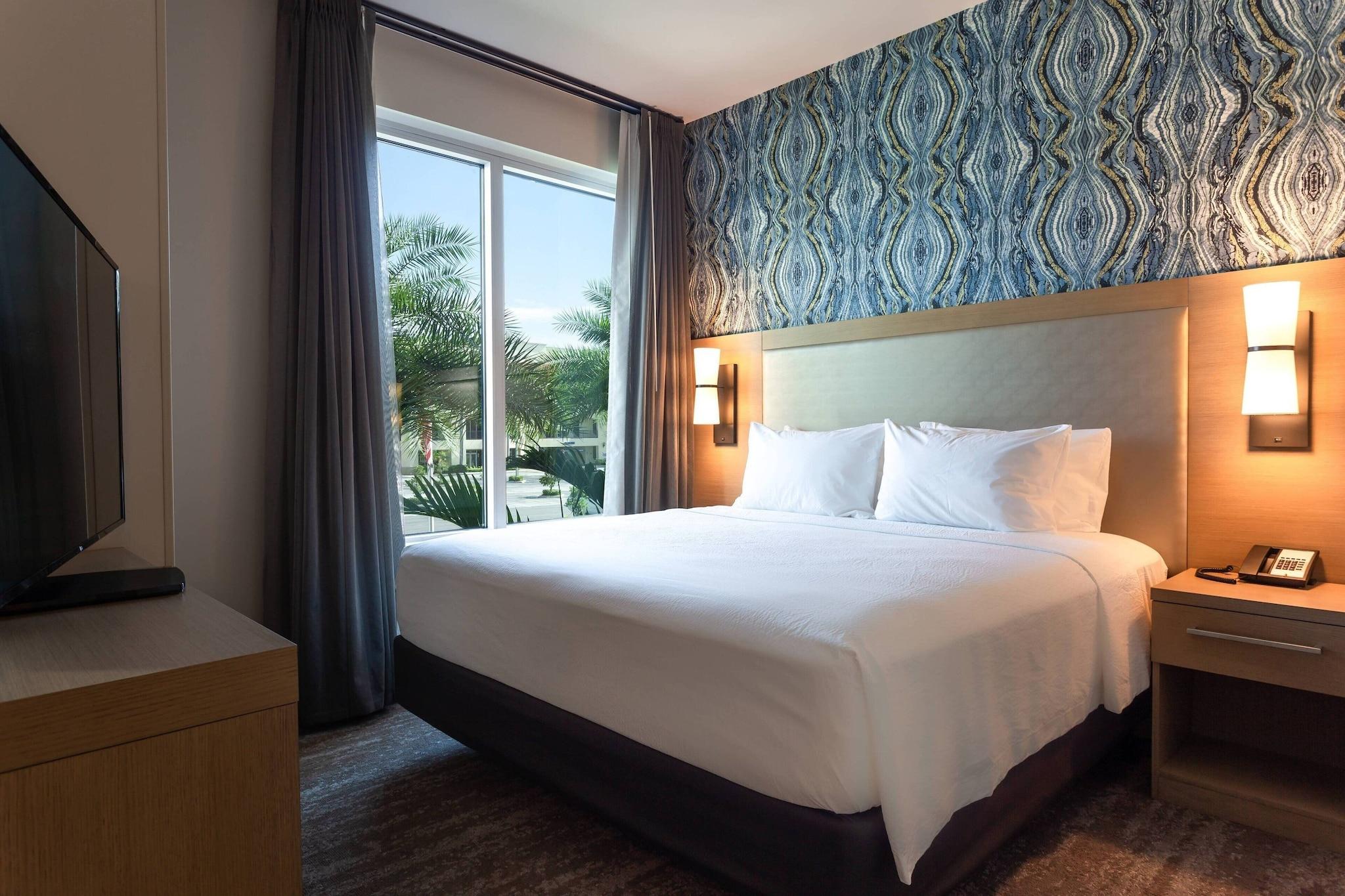 Studio King Size Bed