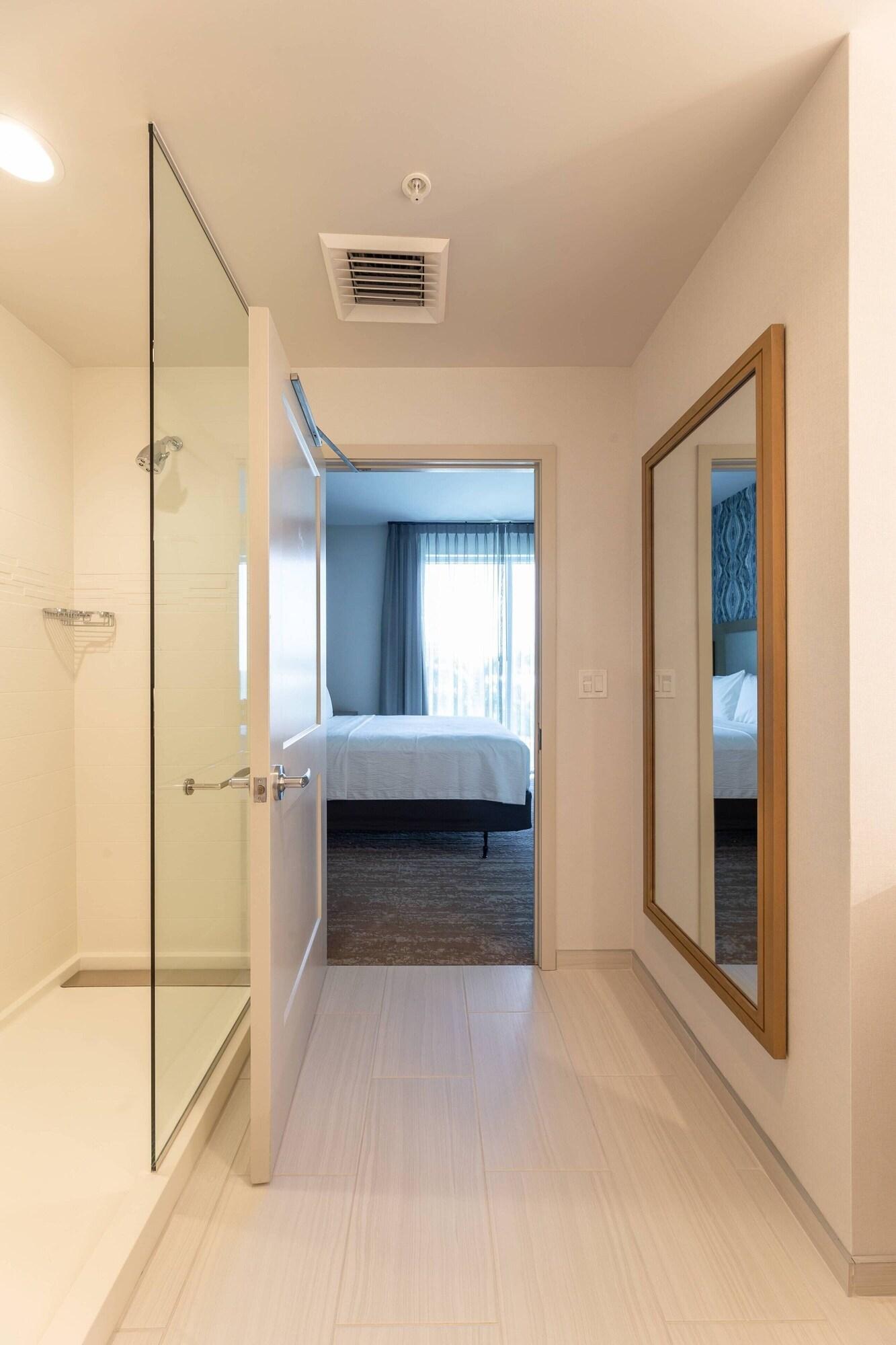 Suite King Bed Two Bedrooms