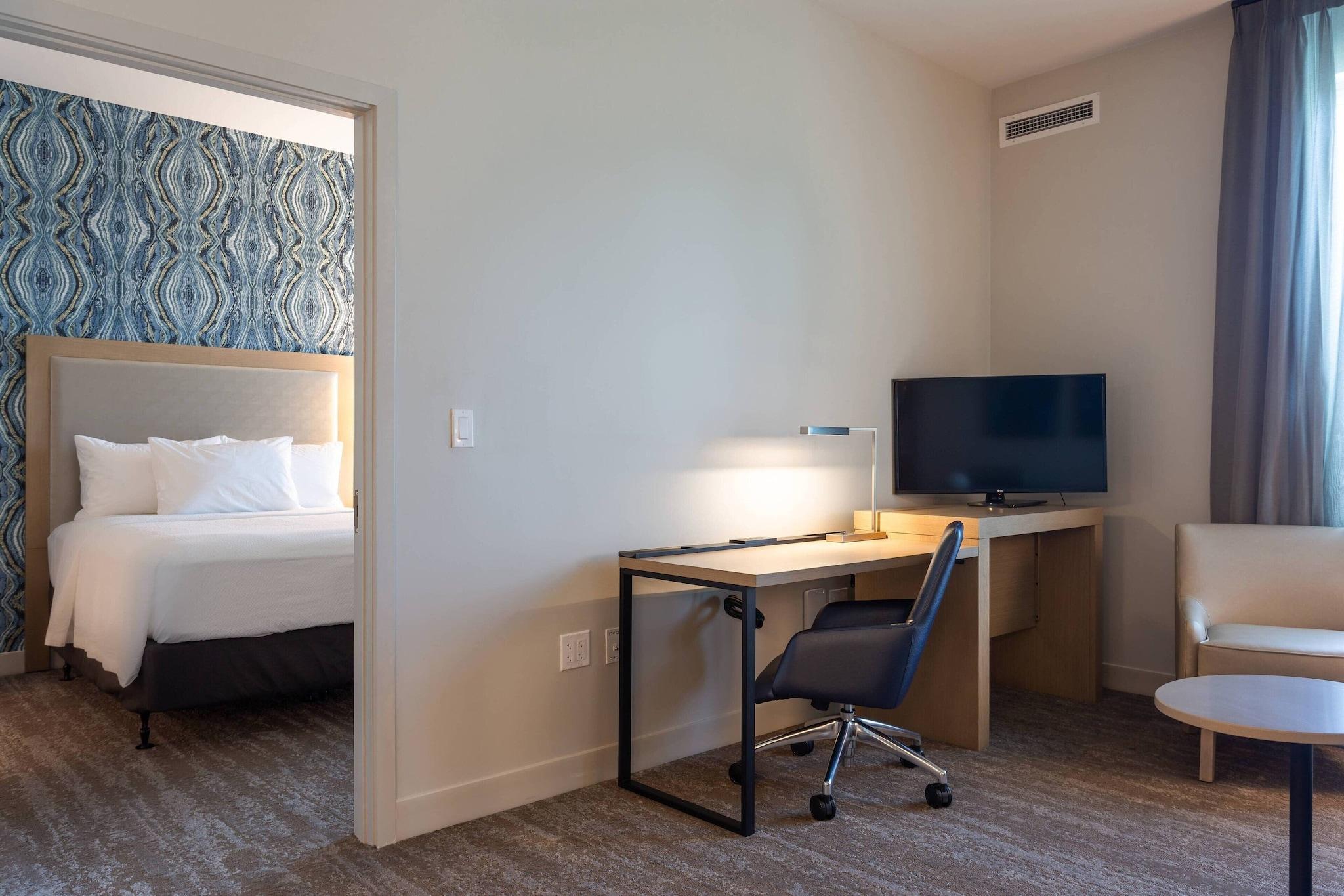 Suite Two Queen Beds Non Smoking