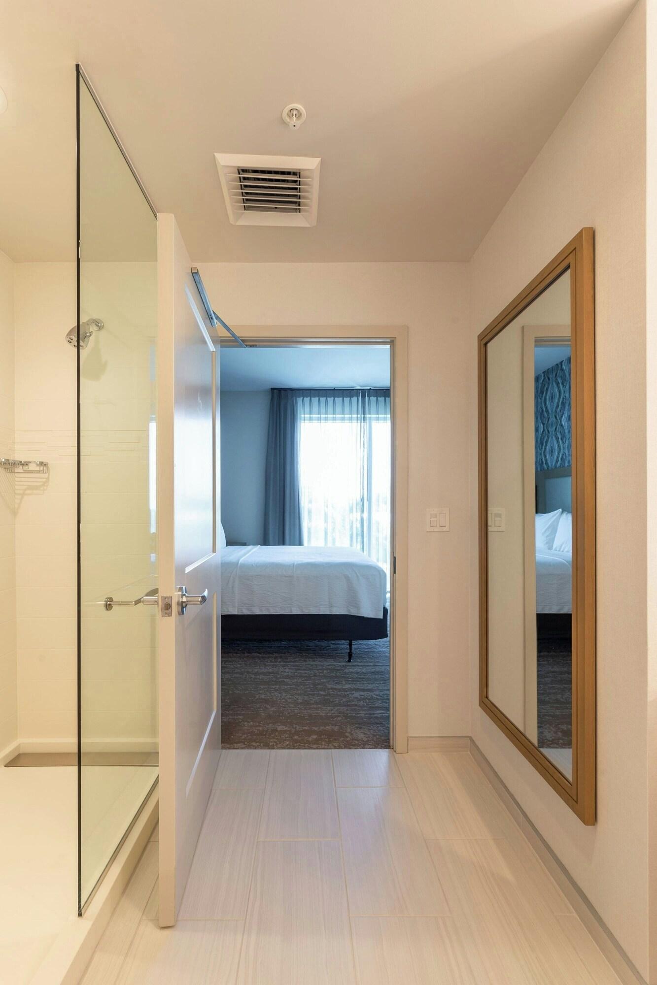 Suite King Bed Two Bedrooms